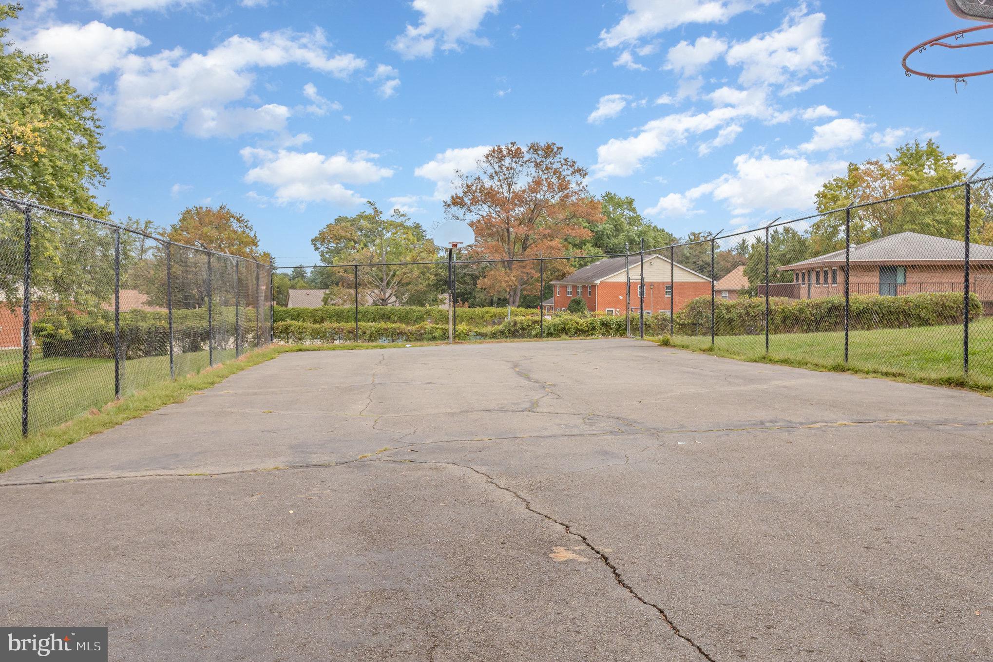 HIGHLAND AT GUNSTON CORNER - Residential