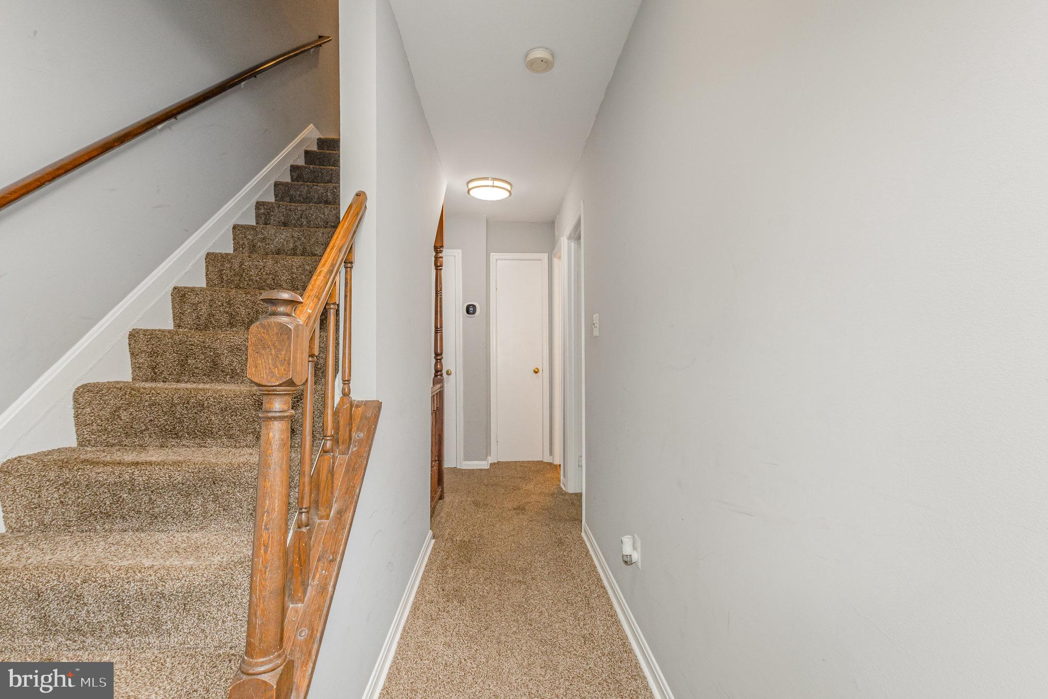 9816 HAGEL CIRCLE