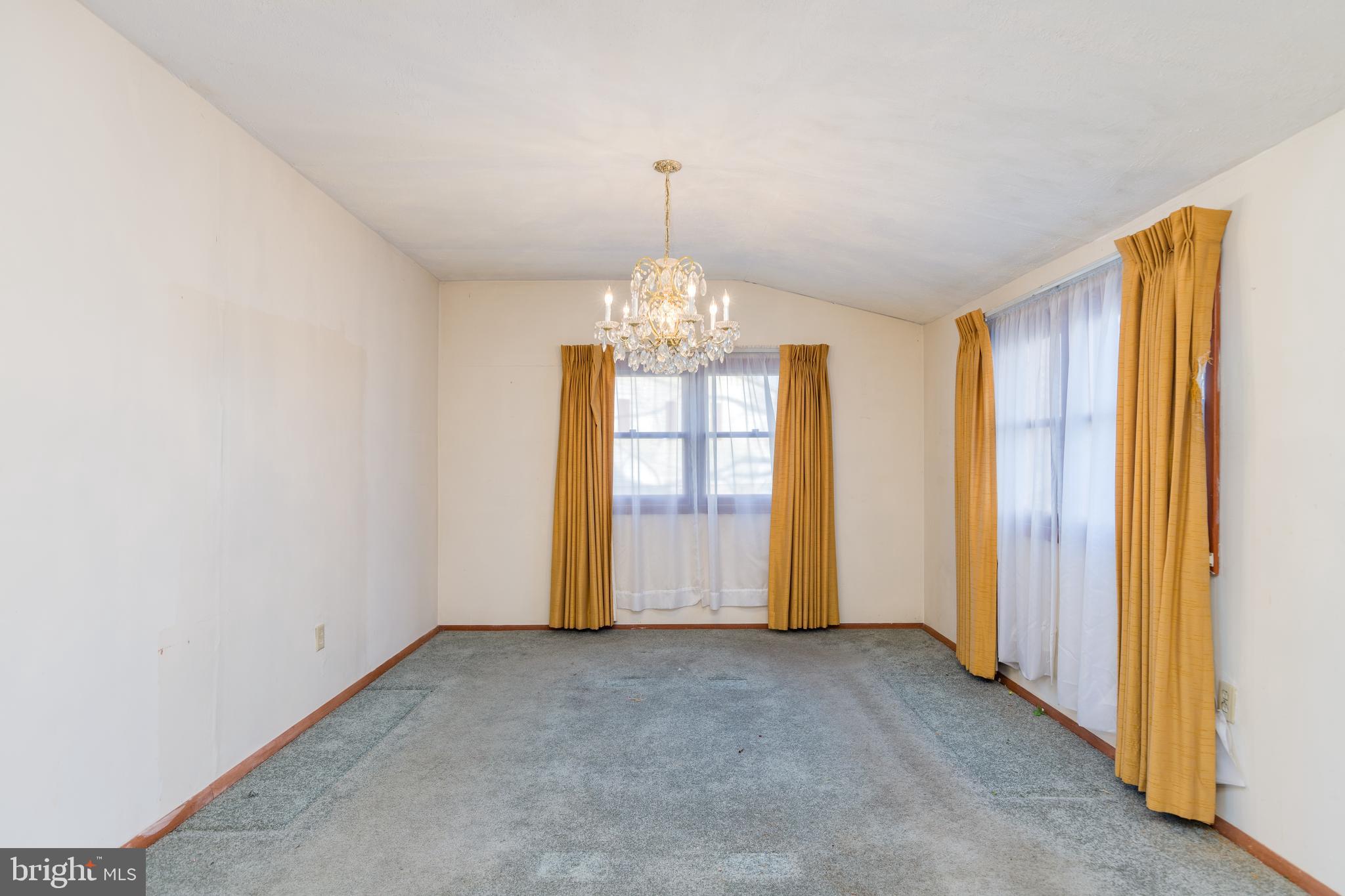 HILLCREST MANOR - Residential