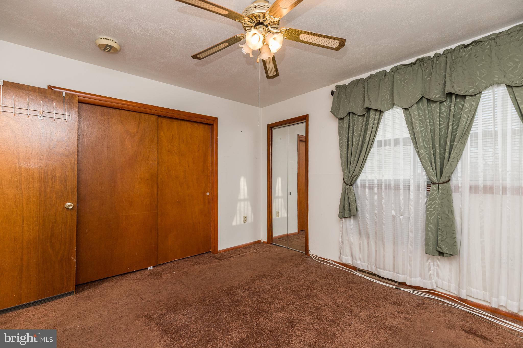 HILLCREST MANOR - Residential