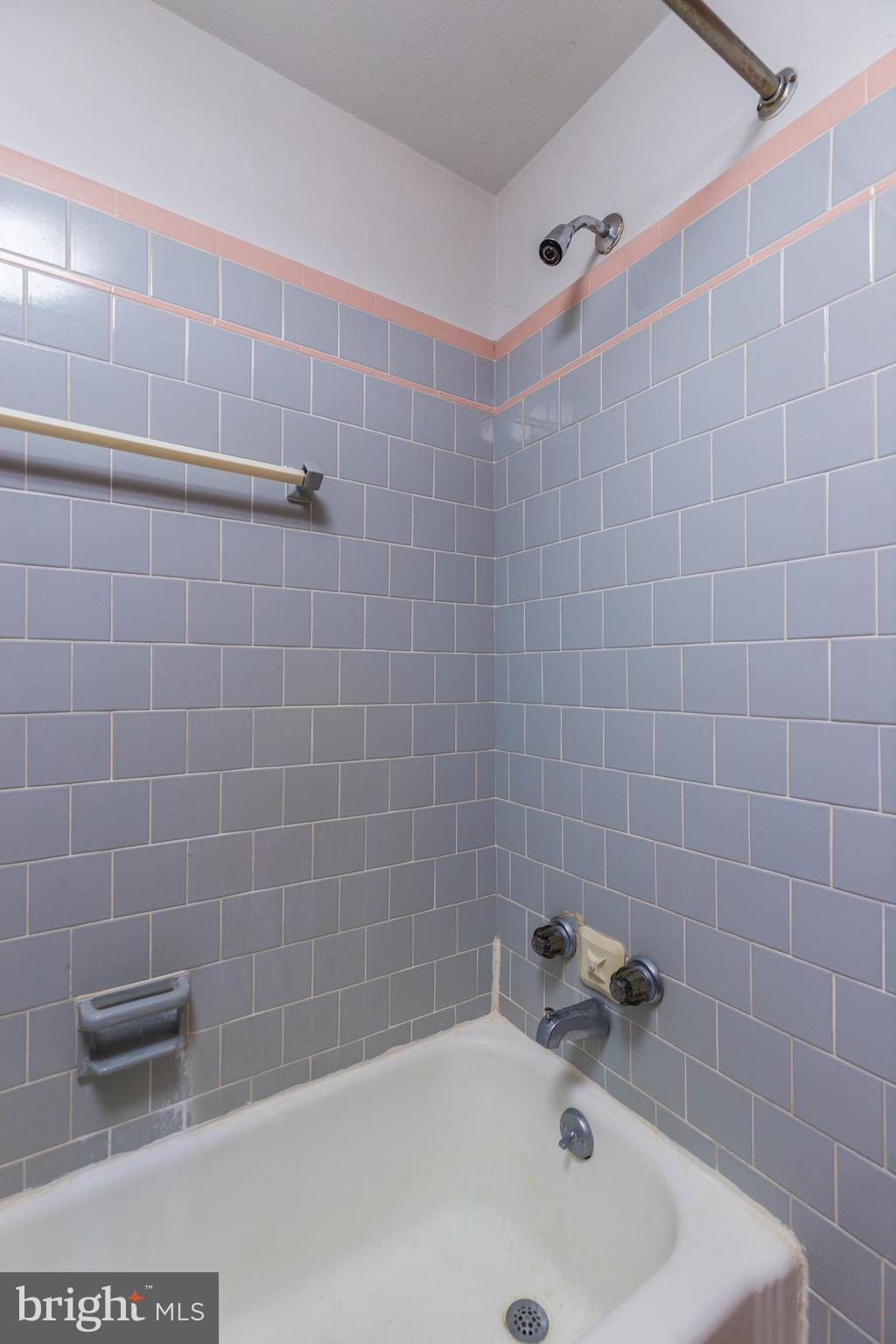 HILLCREST MANOR - Residential