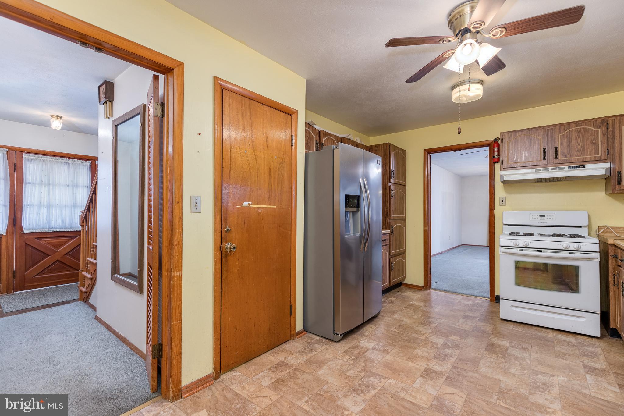 HILLCREST MANOR - Residential