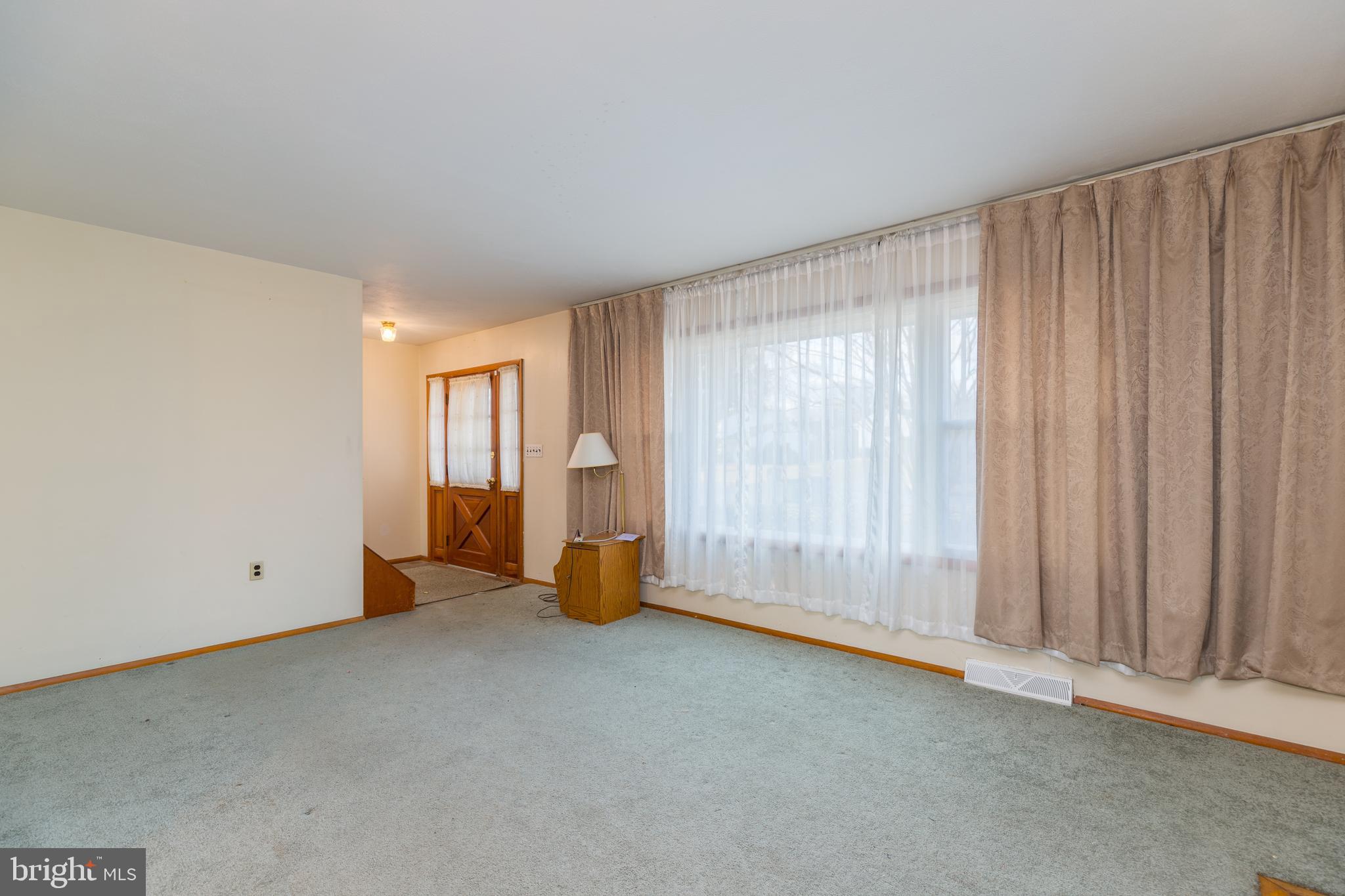 HILLCREST MANOR - Residential