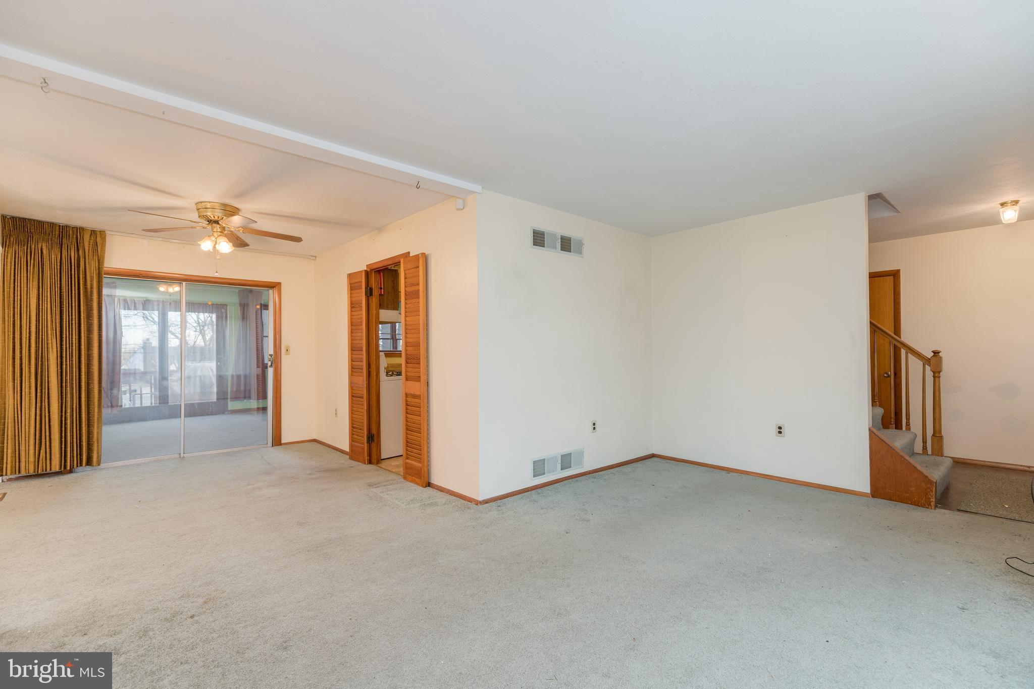 HILLCREST MANOR - Residential