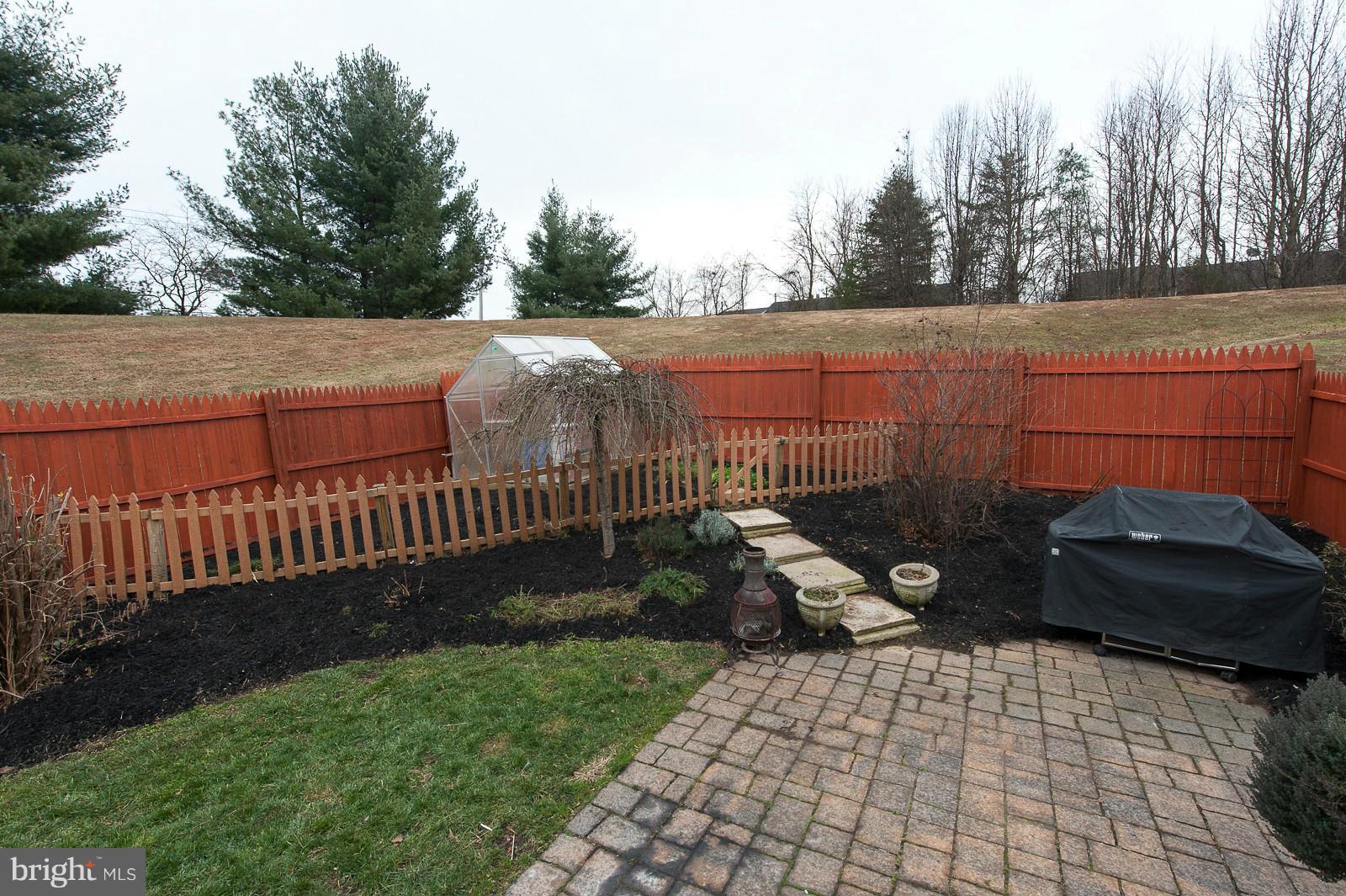 LAUREL HIGHLANDS - Residential