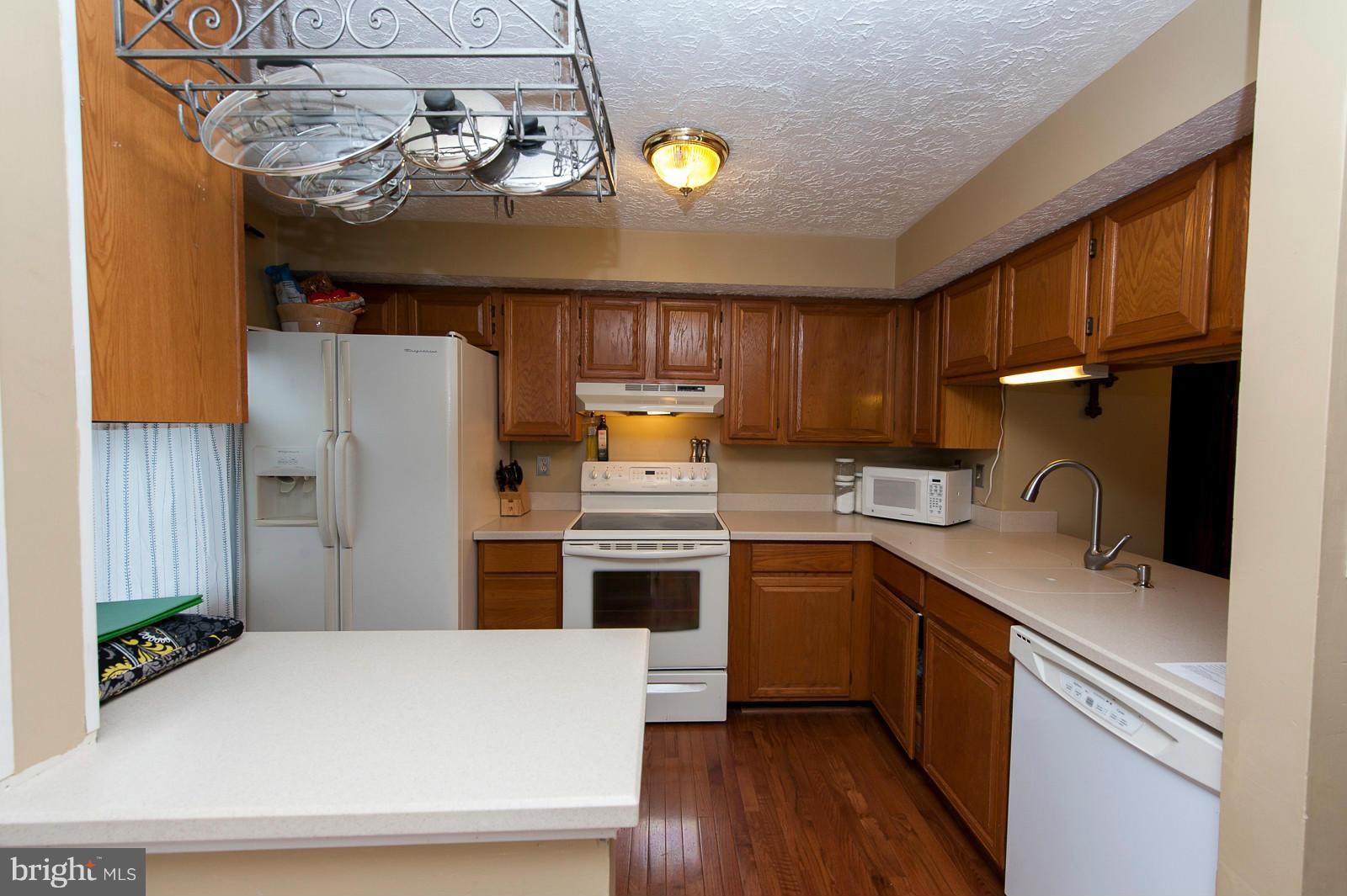 LAUREL HIGHLANDS - Residential