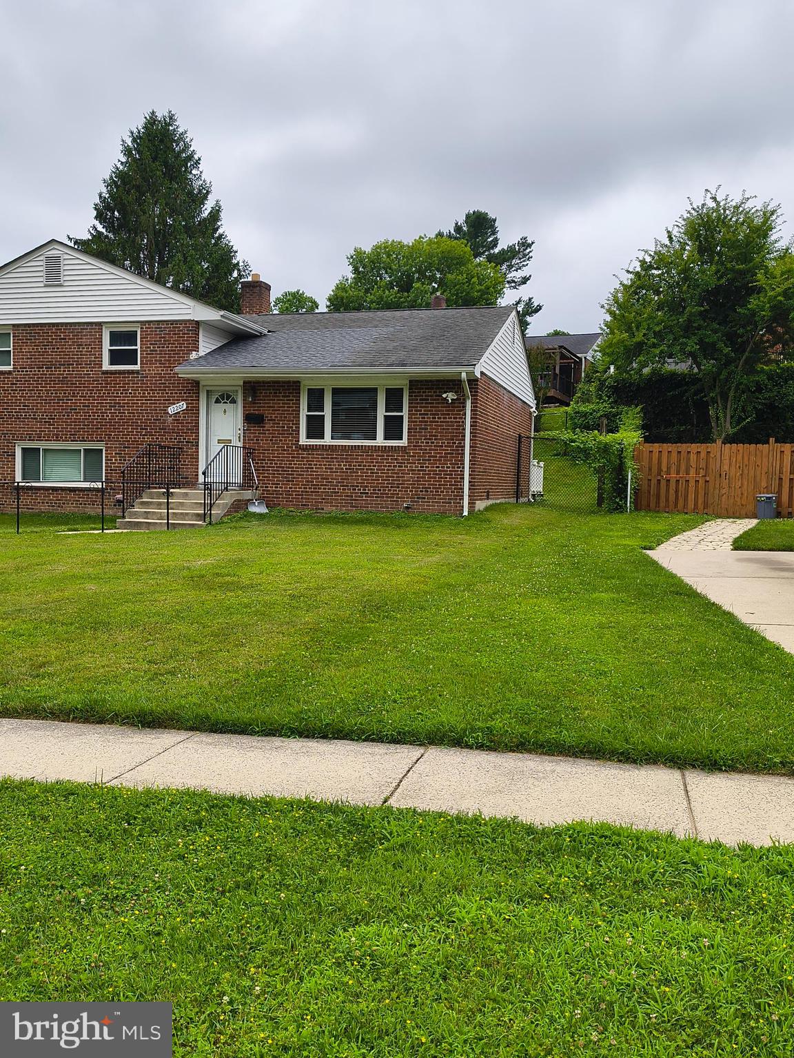 12207 HUNTERS LANE