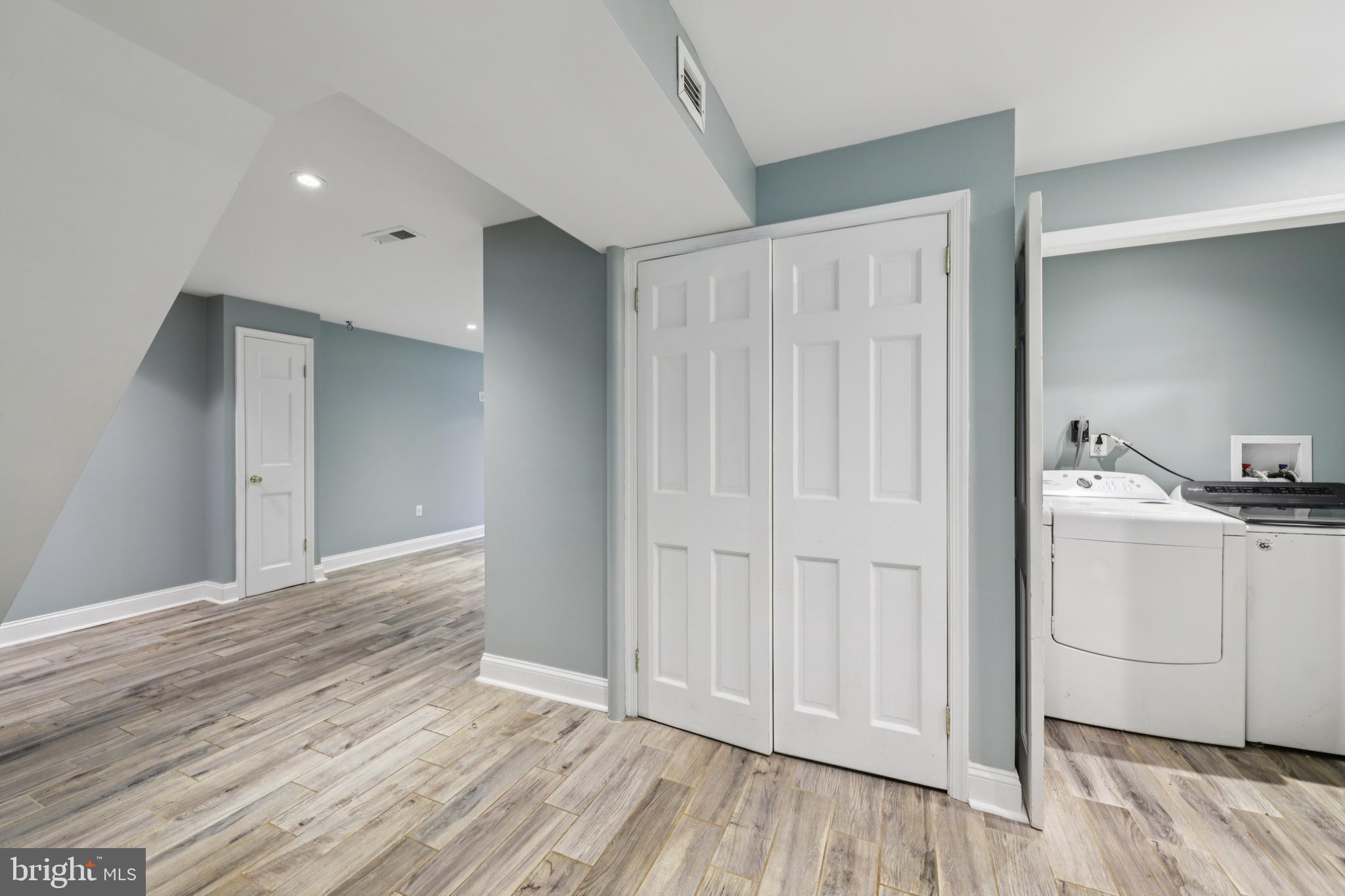 MILL CREEK SOUTH - Residential