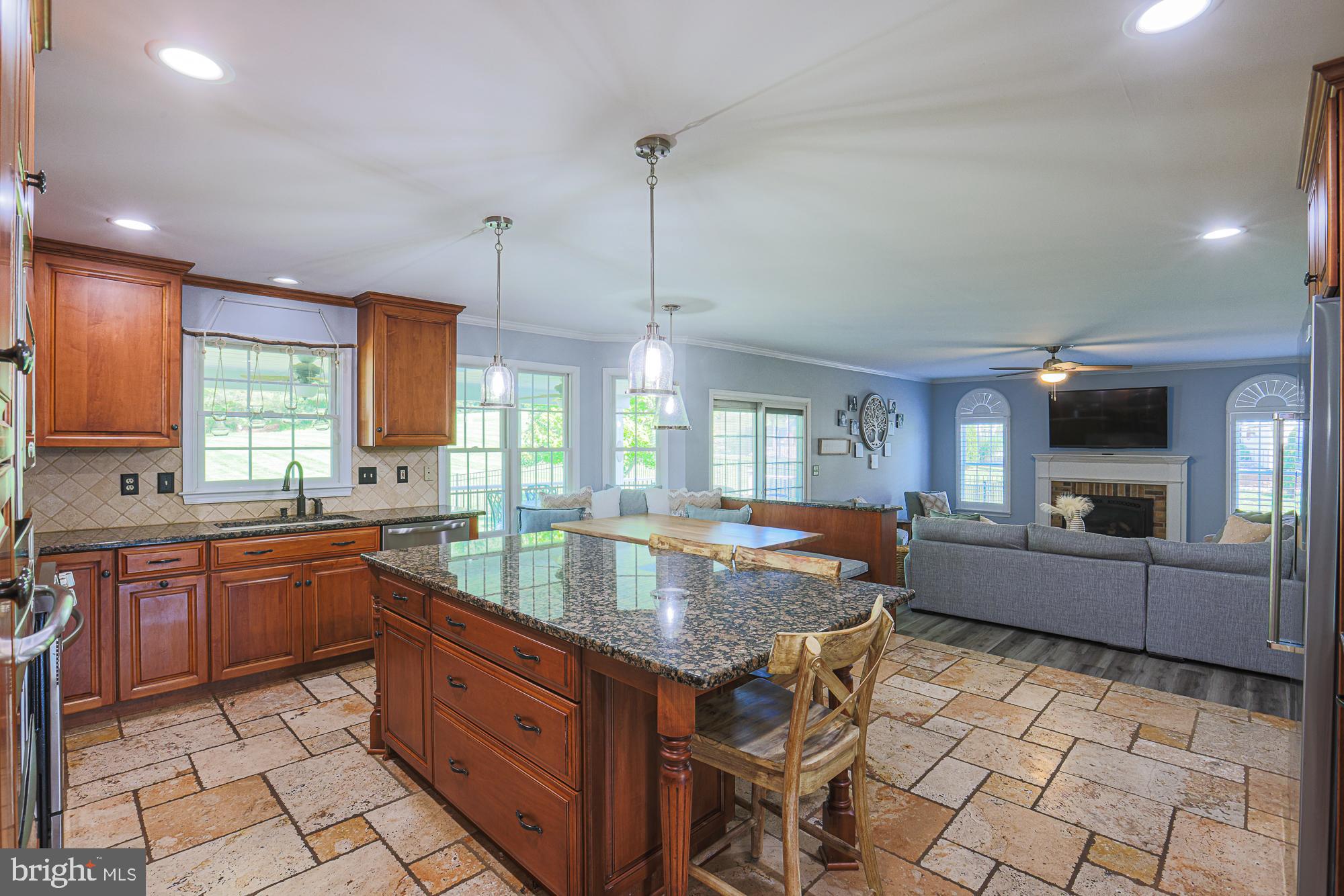 PLEASANT VIEW FARMS - Residential