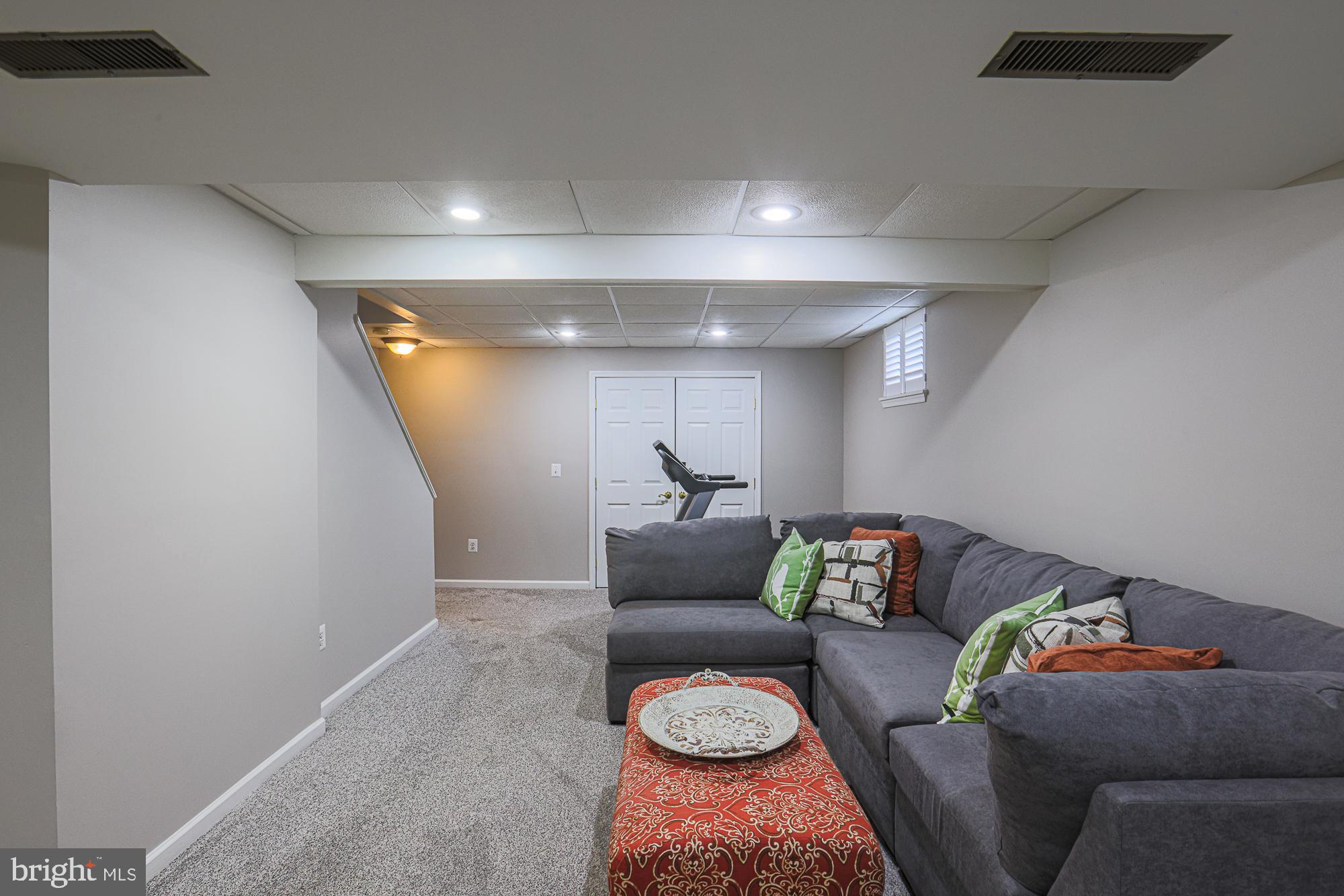 PLEASANT VIEW FARMS - Residential