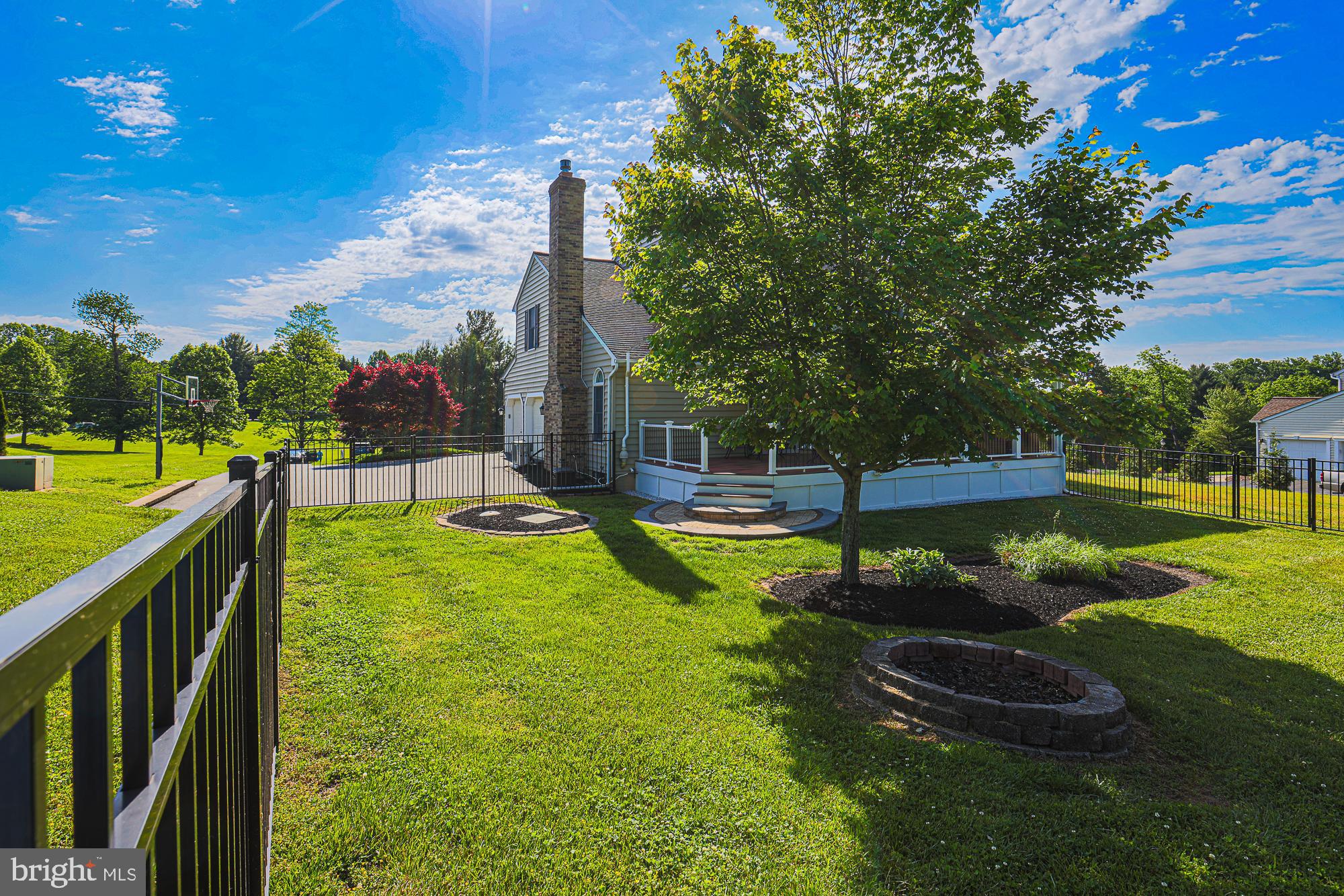 PLEASANT VIEW FARMS - Residential