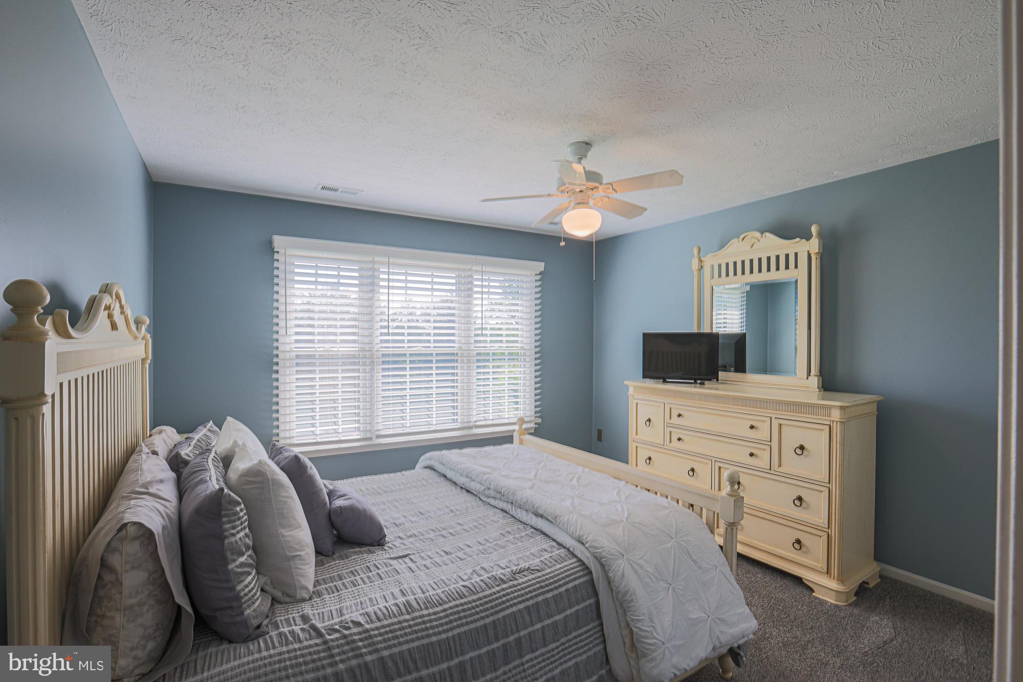 PLEASANT VIEW FARMS - Residential