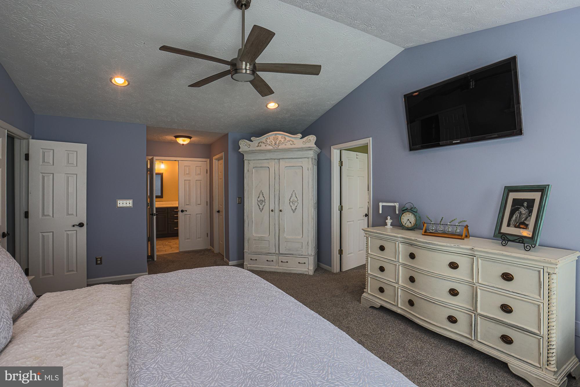 PLEASANT VIEW FARMS - Residential