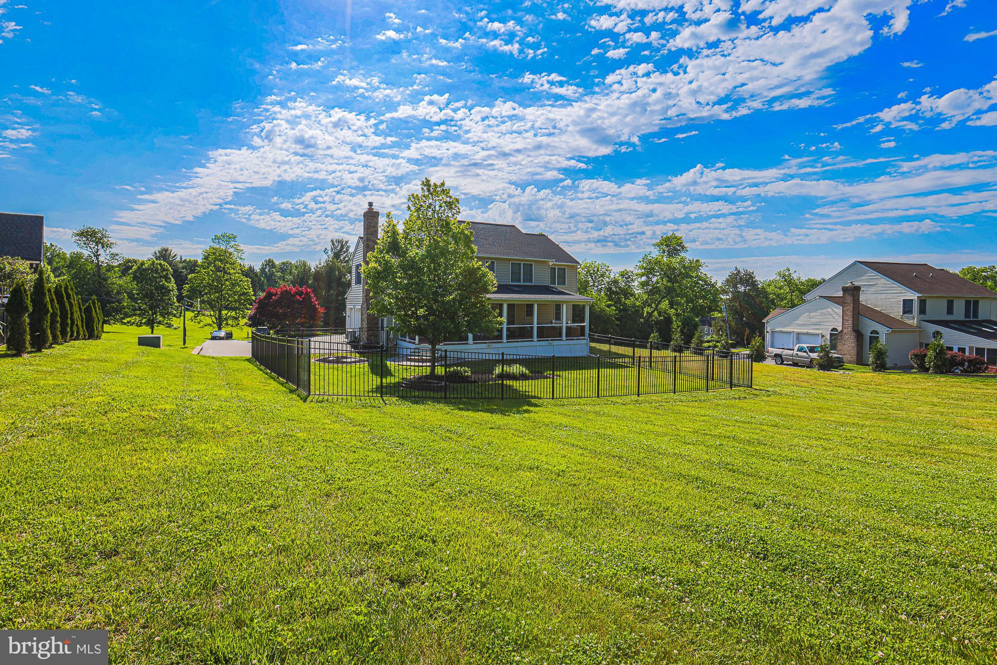 PLEASANT VIEW FARMS - Residential
