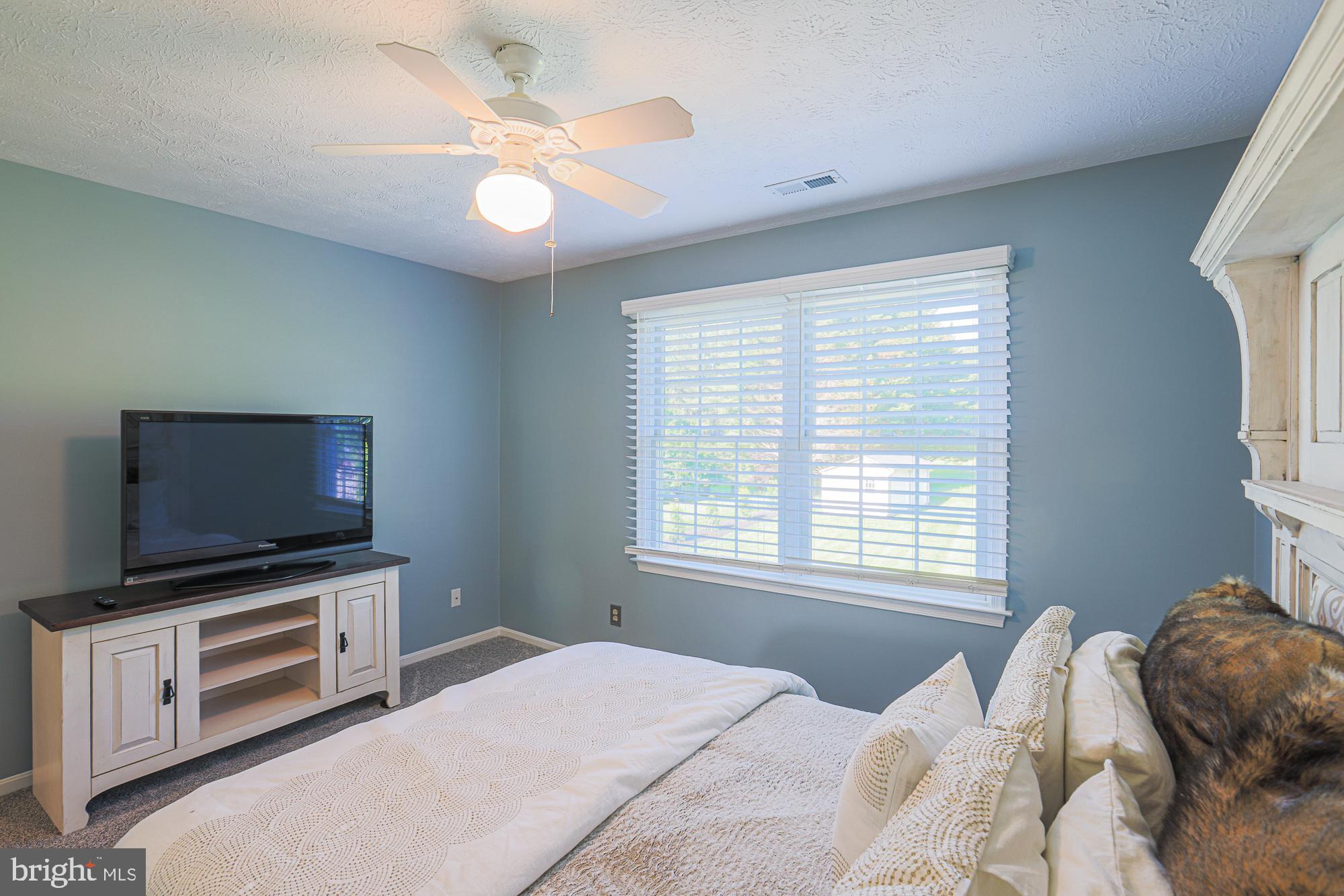 PLEASANT VIEW FARMS - Residential