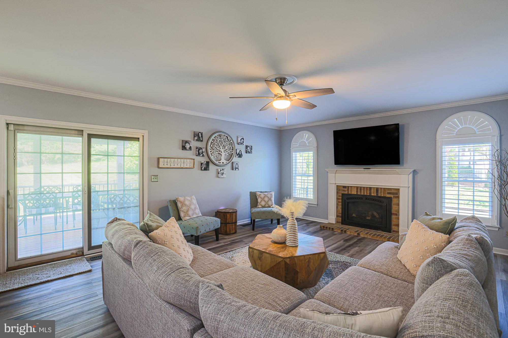 PLEASANT VIEW FARMS - Residential