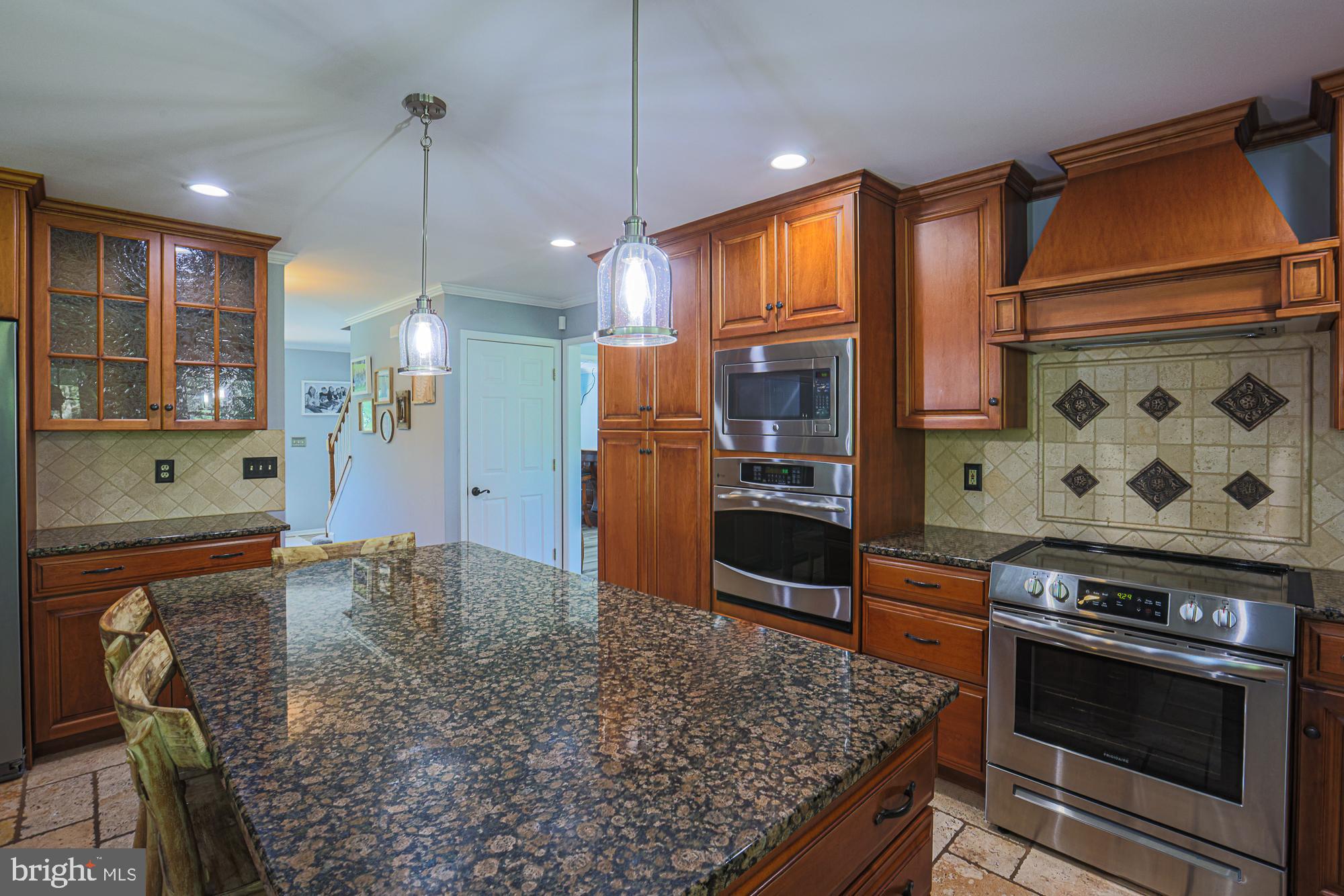 PLEASANT VIEW FARMS - Residential