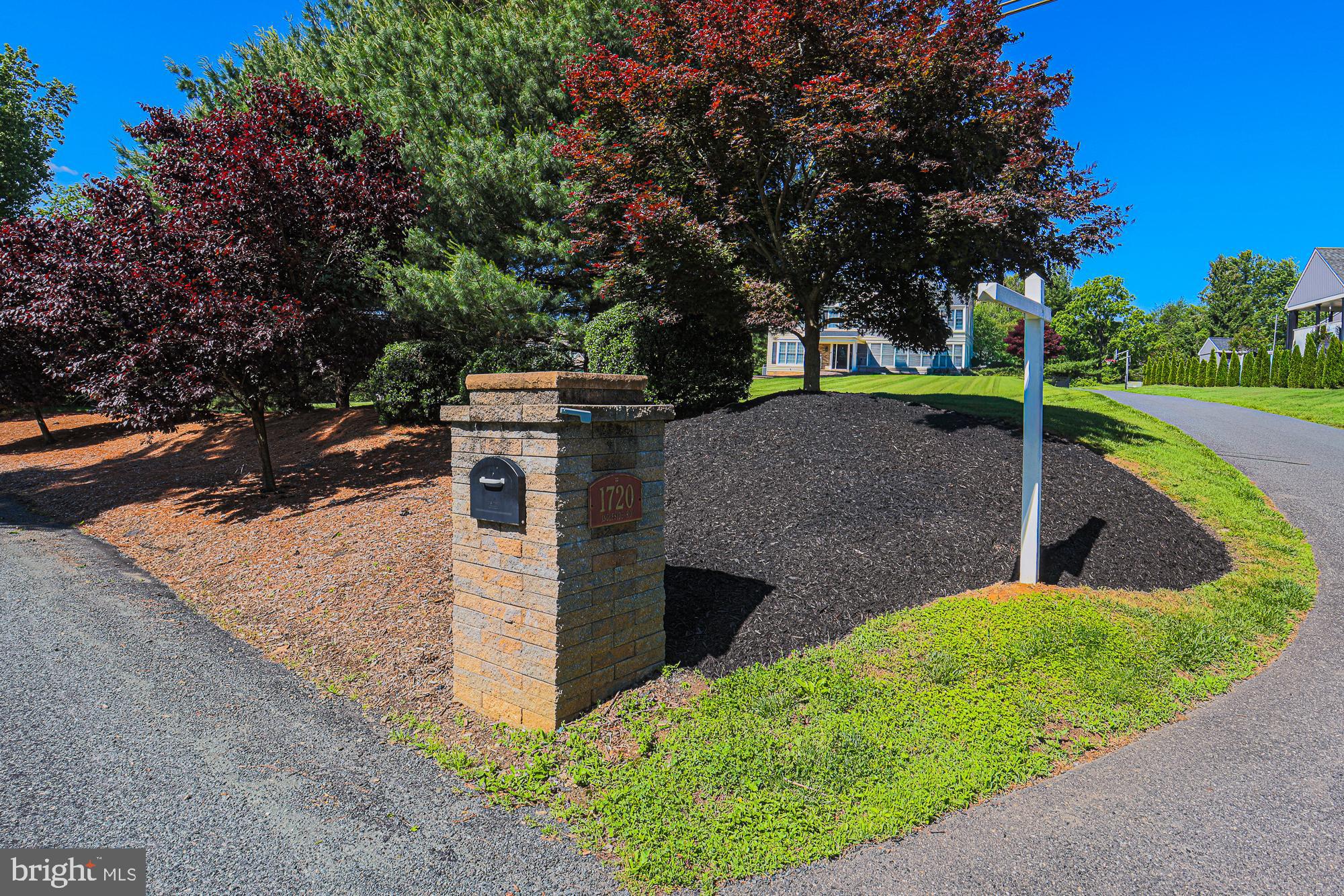 PLEASANT VIEW FARMS - Residential