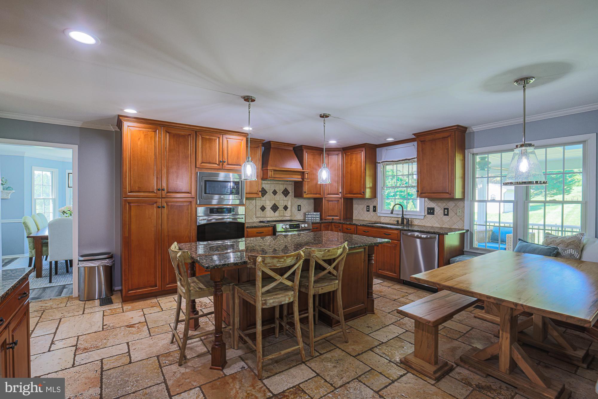 PLEASANT VIEW FARMS - Residential