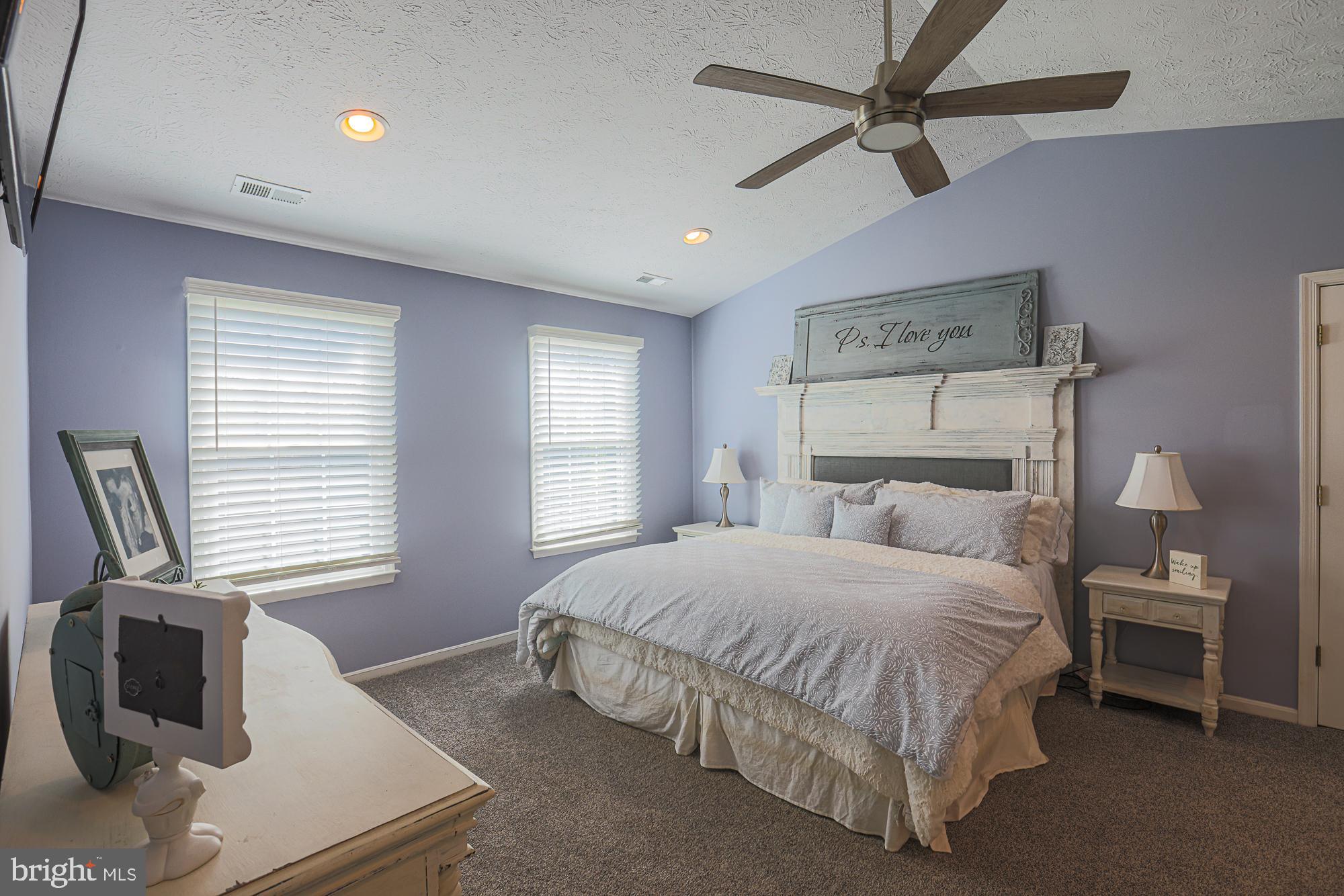 PLEASANT VIEW FARMS - Residential