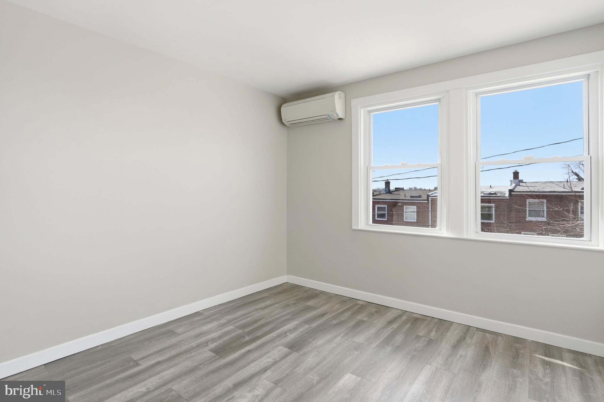 PARKSIDE - Residential