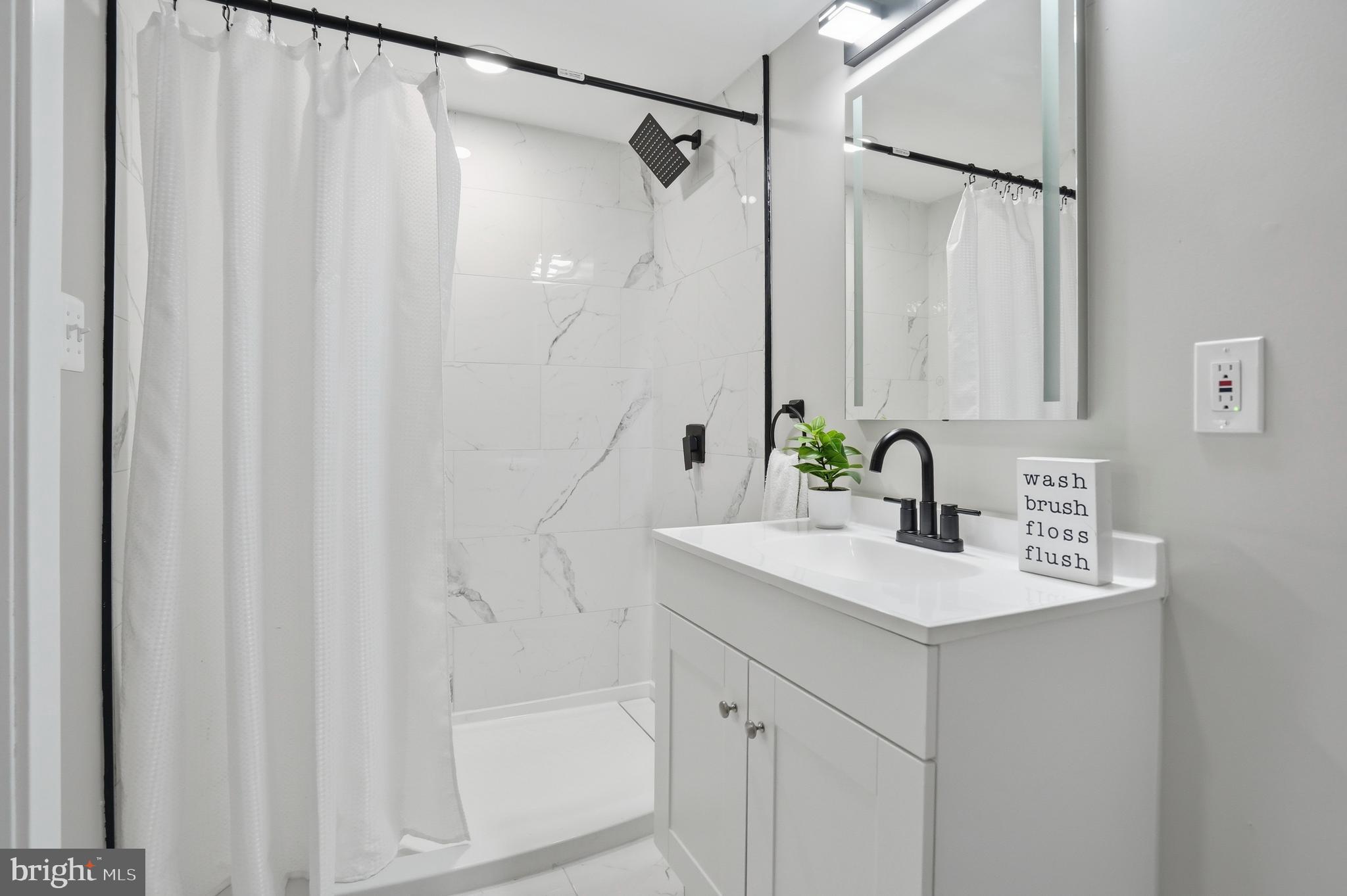 PARKSIDE - Residential