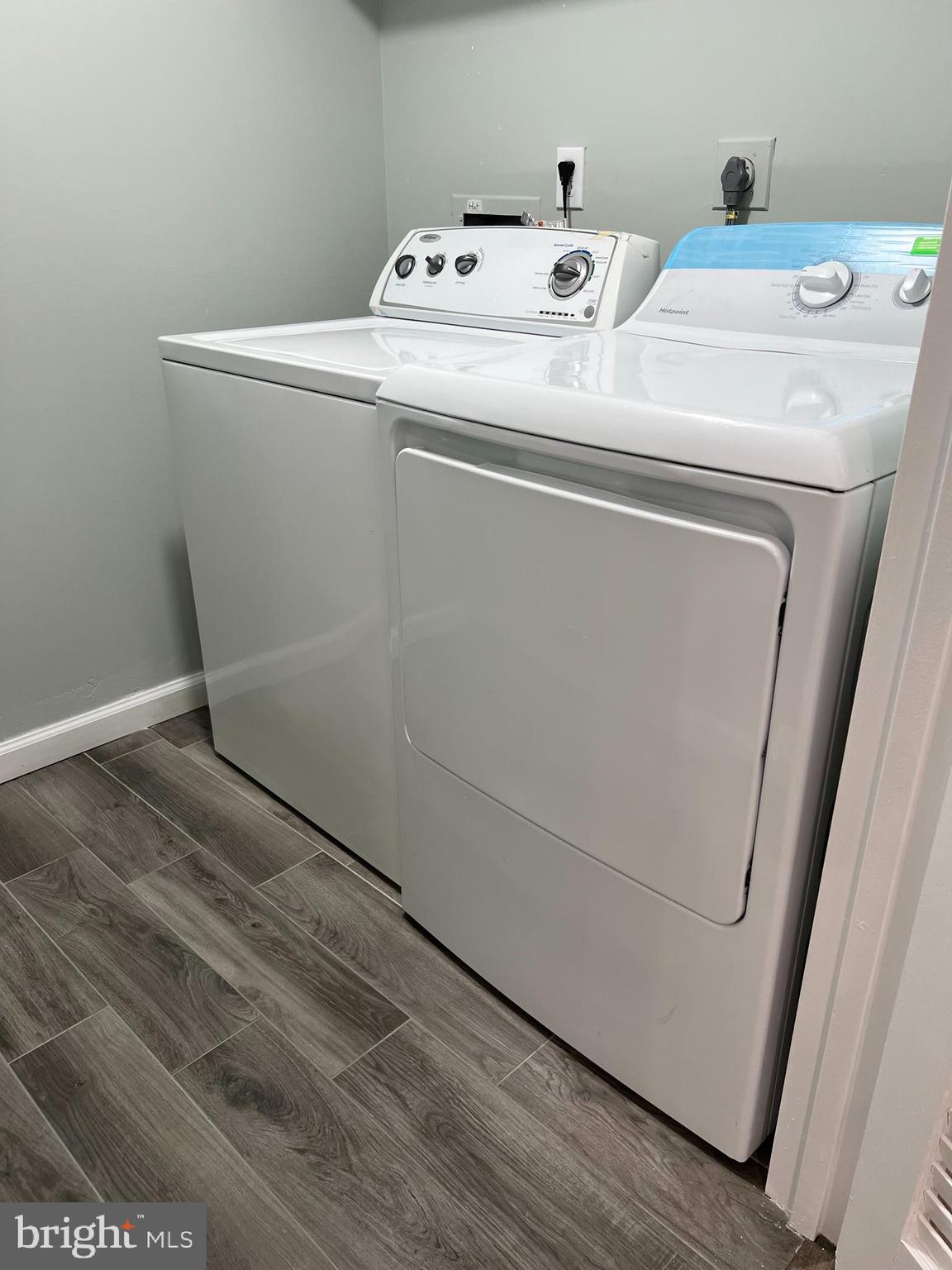 HAWTHORNE VILLAGE - Residential