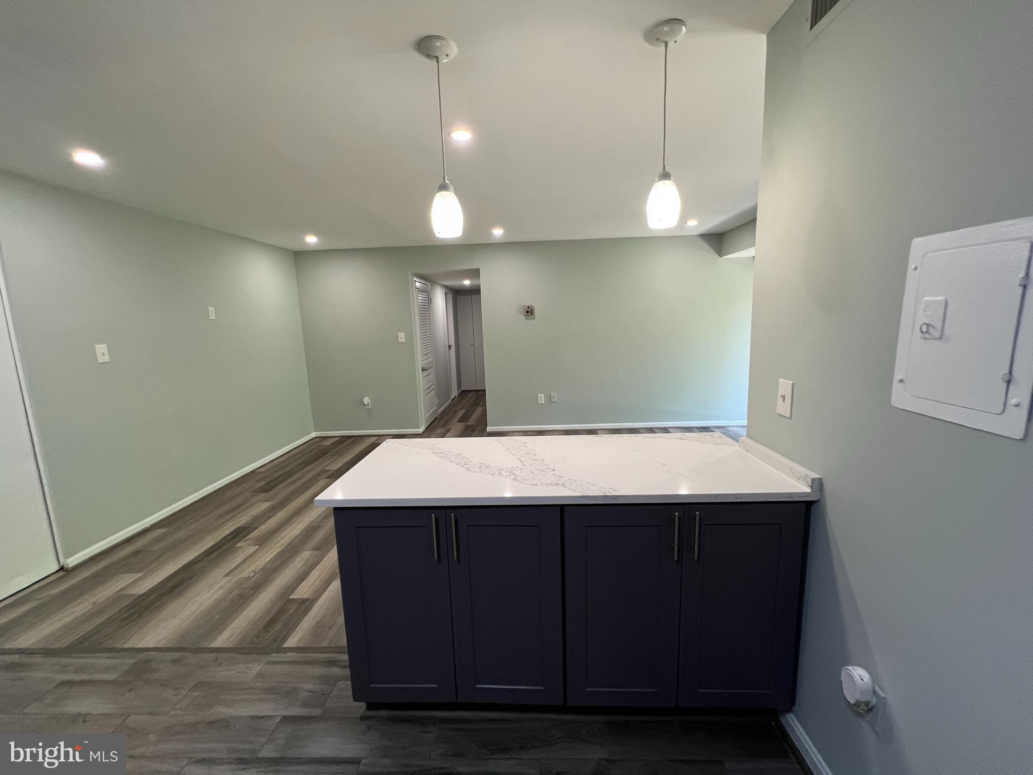 HAWTHORNE VILLAGE - Residential