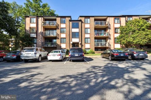 9730 KINGSBRIDGE DRIVE 202 FAIRFAX VA 22031
