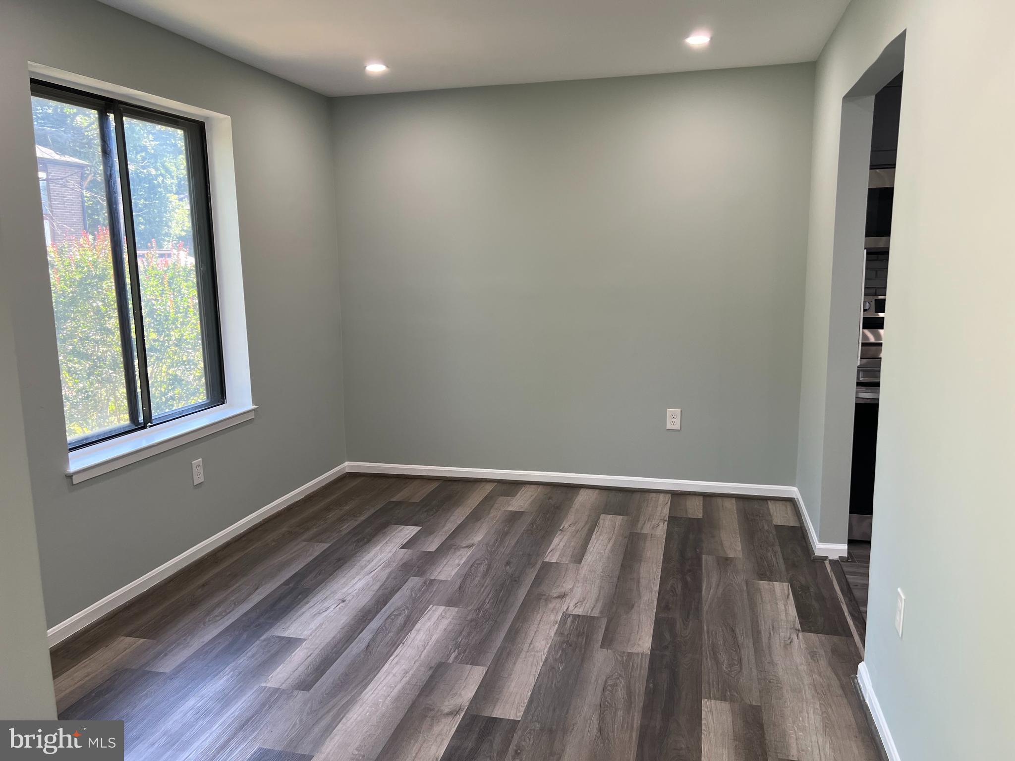 HAWTHORNE VILLAGE - Residential