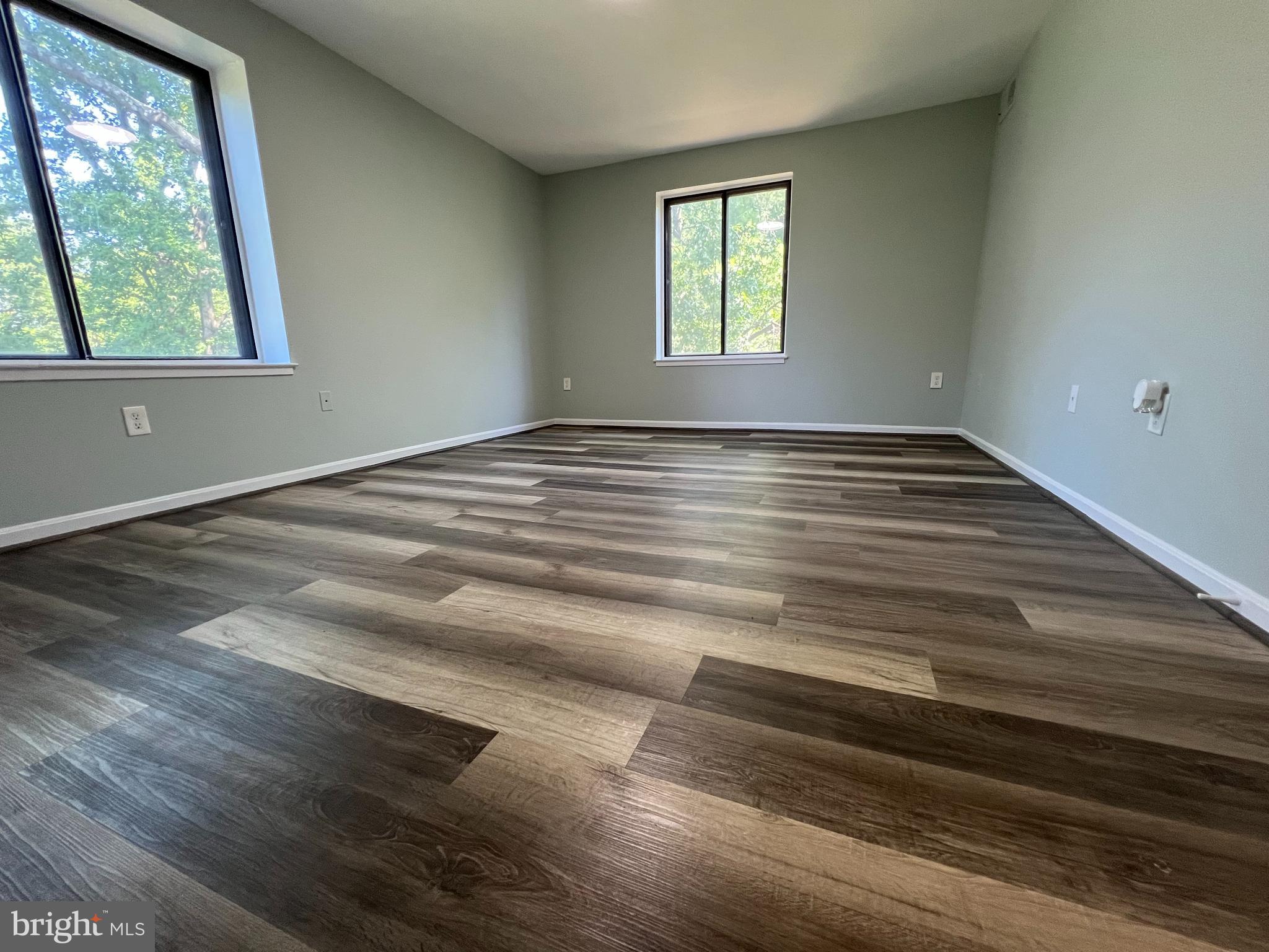 HAWTHORNE VILLAGE - Residential