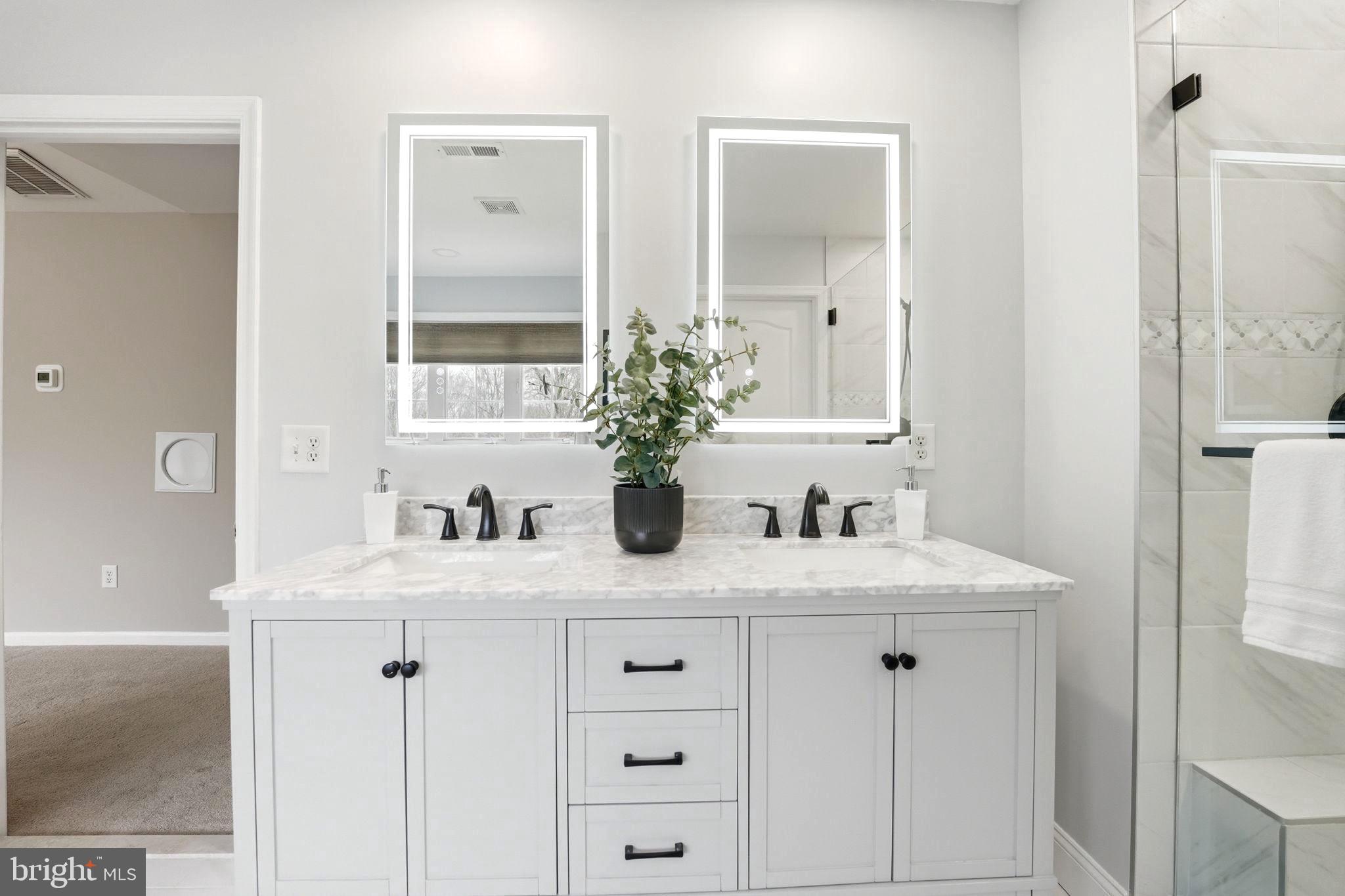 FOREST BROOKE - Residential