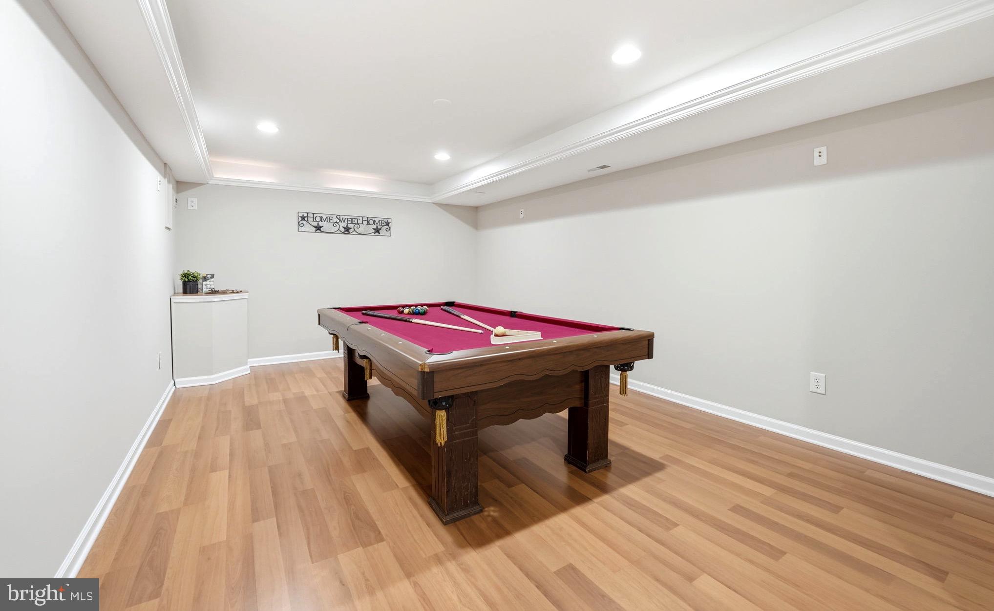 FOREST BROOKE - Residential