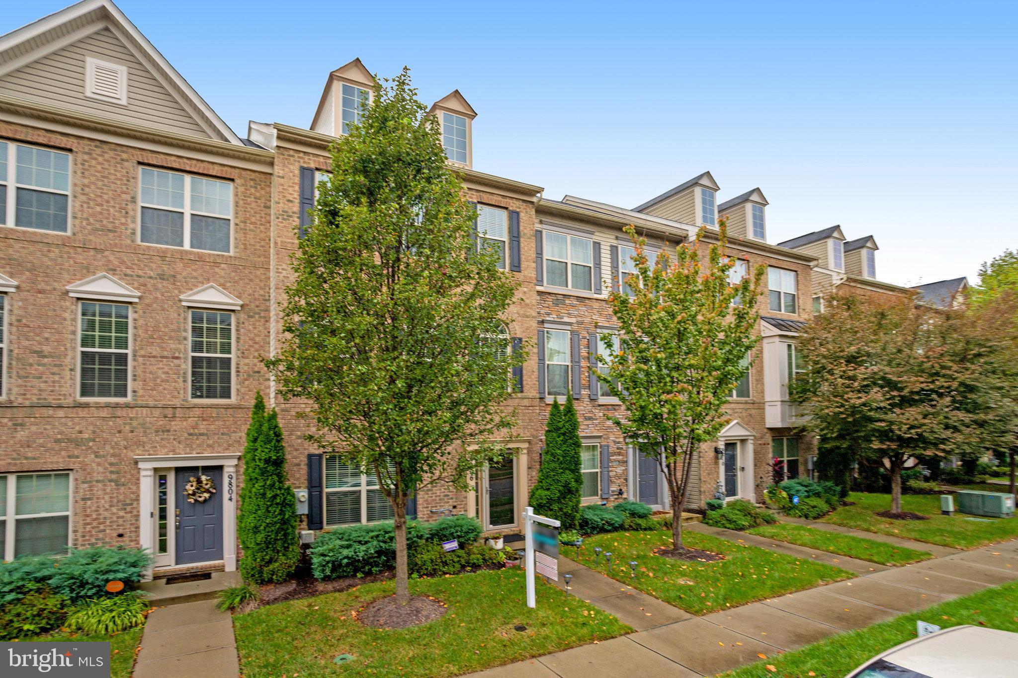 WOODMORE TOWNE CENTRE - Residential Lease