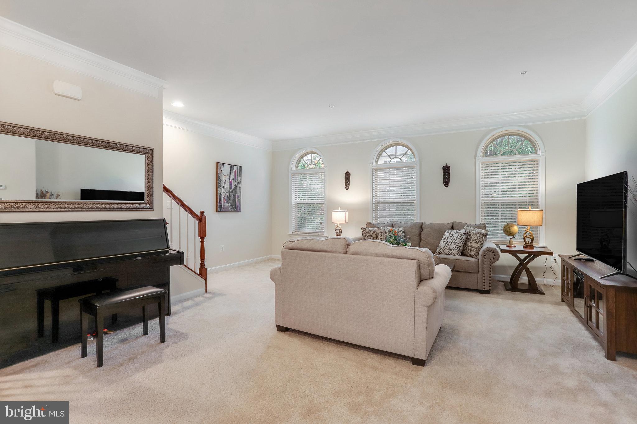 WOODMORE TOWNE CENTRE - Residential Lease