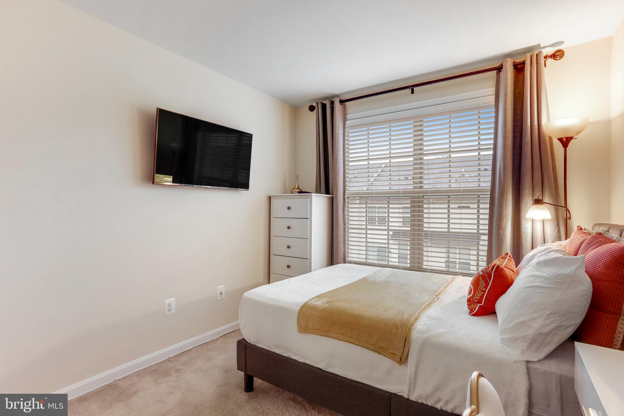 WOODMORE TOWNE CENTRE - Residential Lease