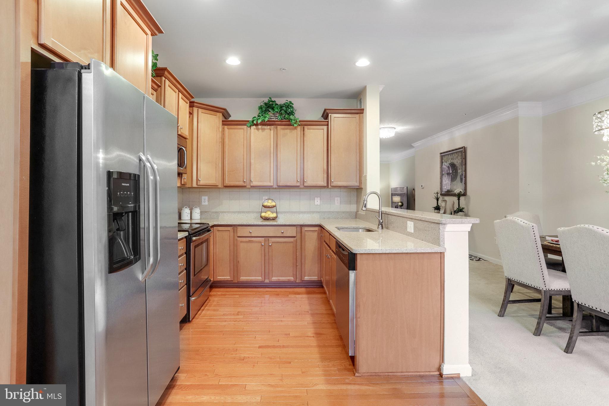 WOODMORE TOWNE CENTRE - Residential Lease