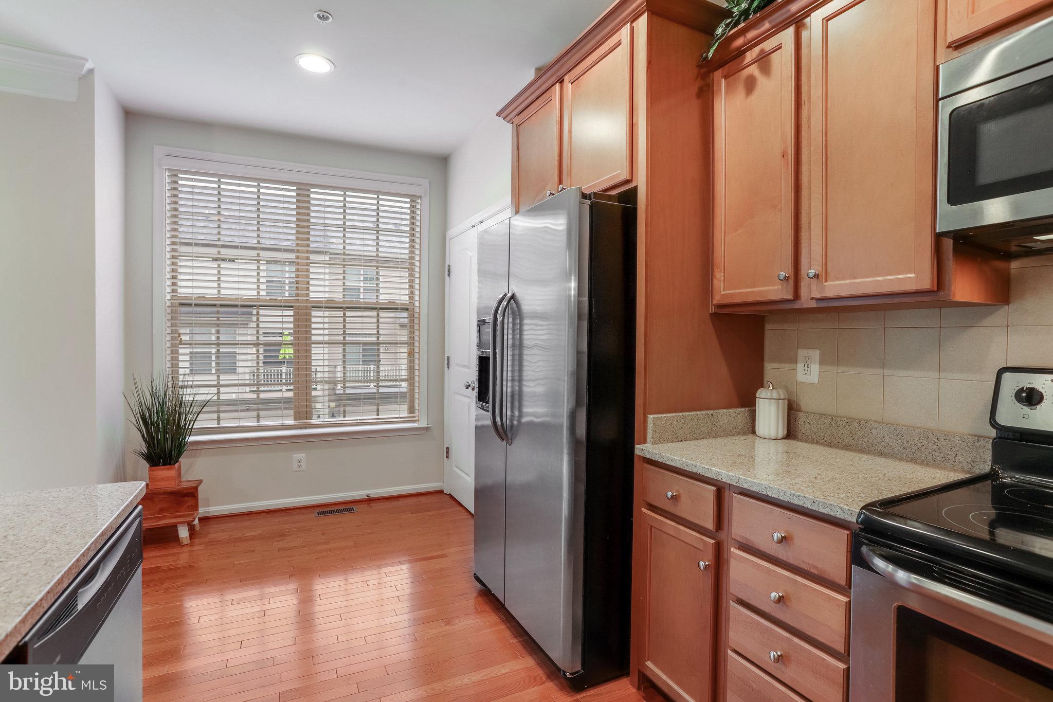 WOODMORE TOWNE CENTRE - Residential Lease