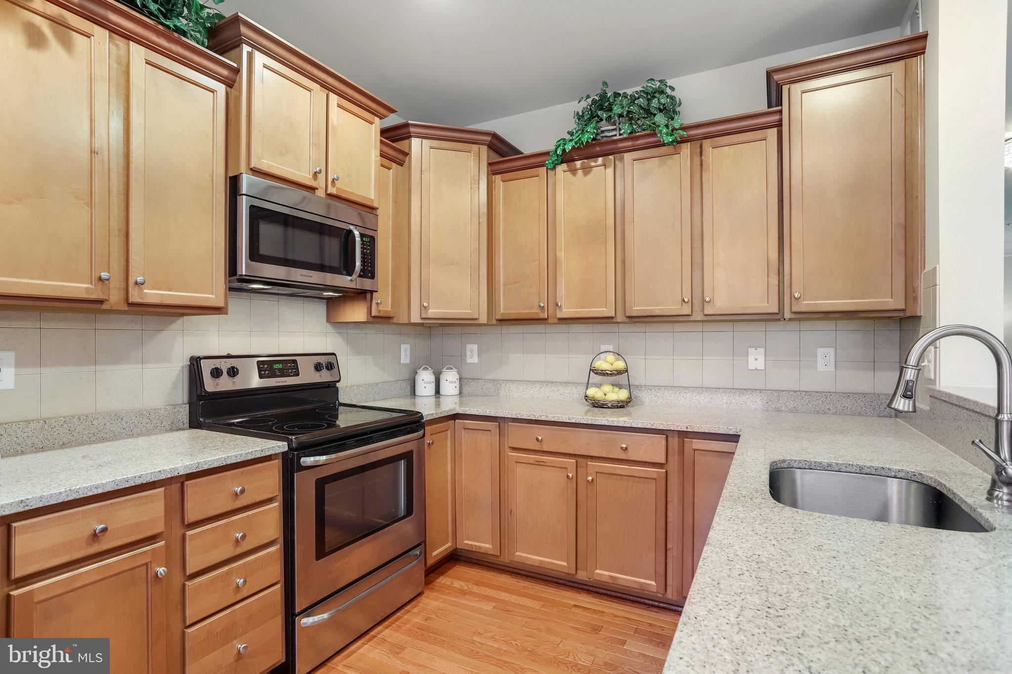 WOODMORE TOWNE CENTRE - Residential Lease