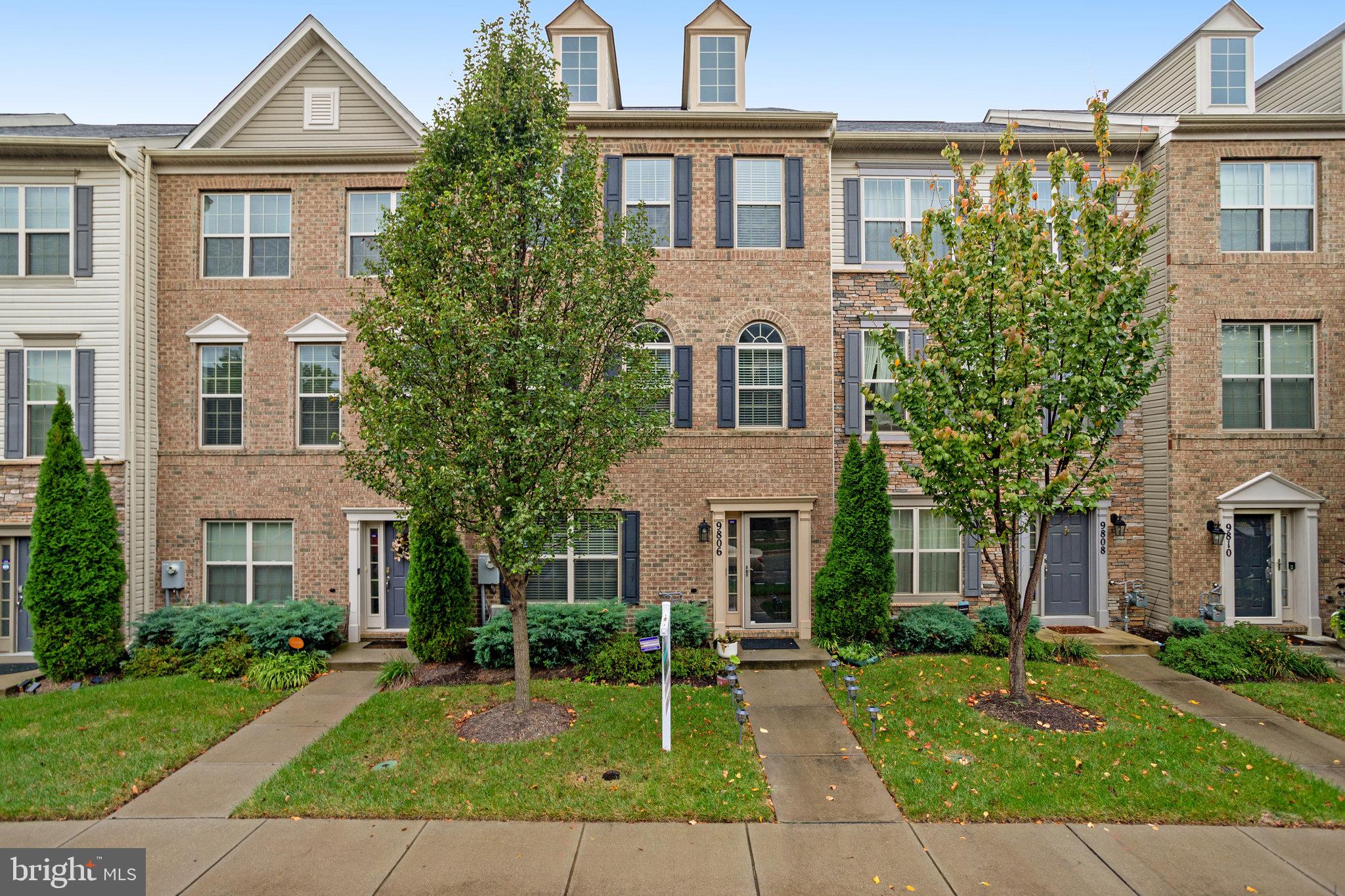 WOODMORE TOWNE CENTRE - Residential Lease