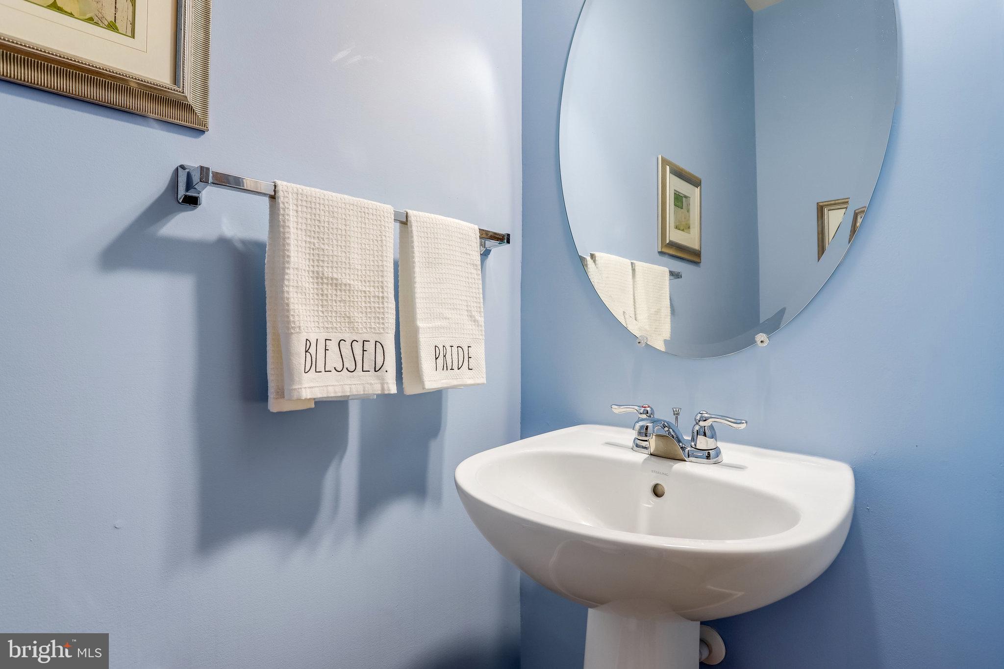 WOODMORE TOWNE CENTRE - Residential Lease