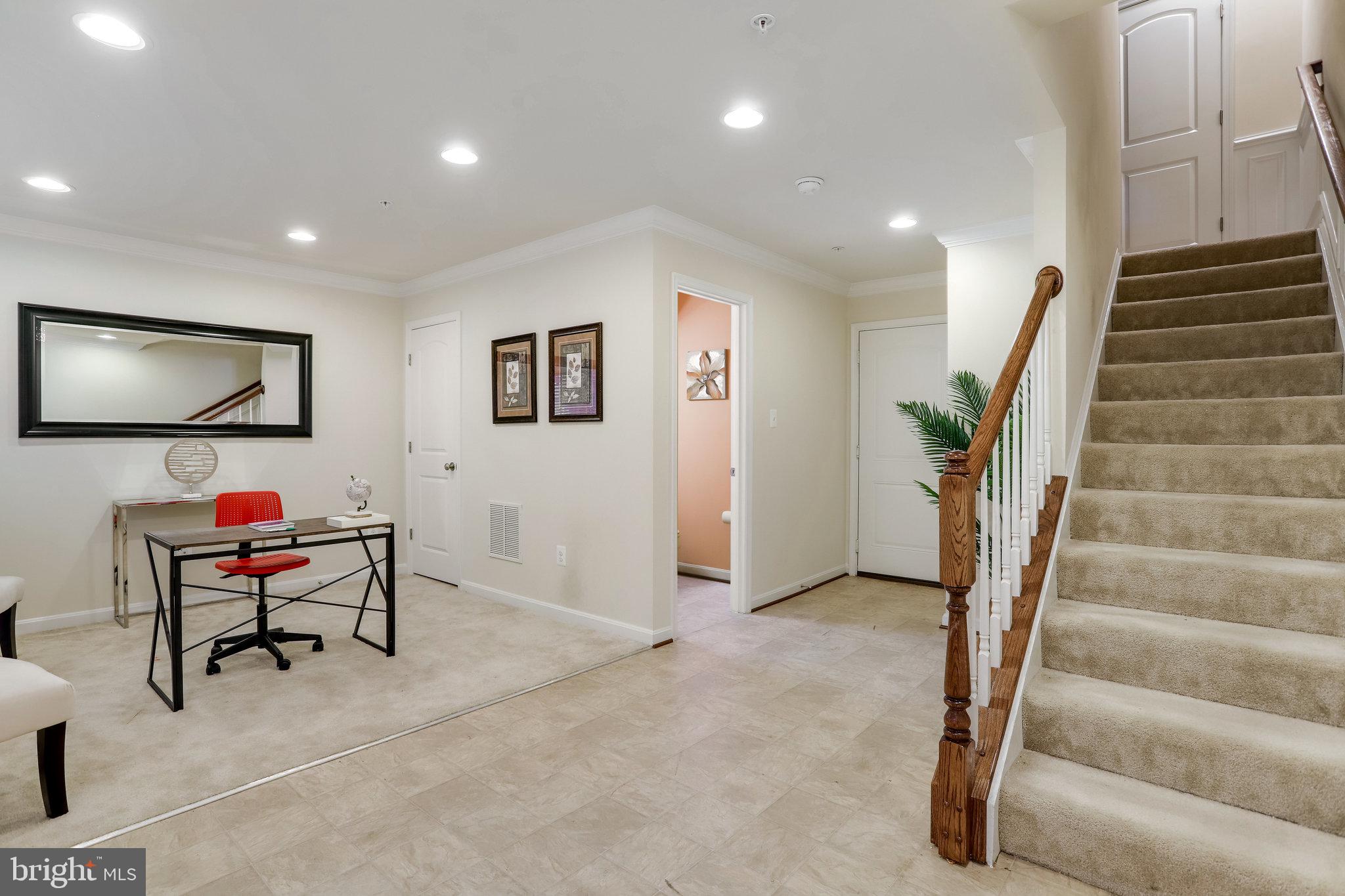 WOODMORE TOWNE CENTRE - Residential Lease