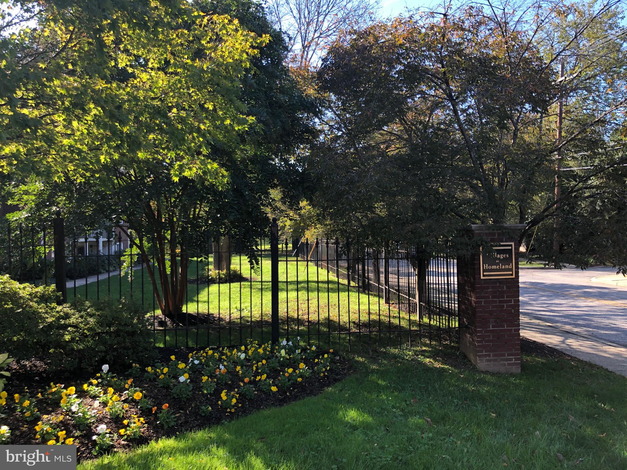 VILLAGES OF HOMELAND - Residential Lease