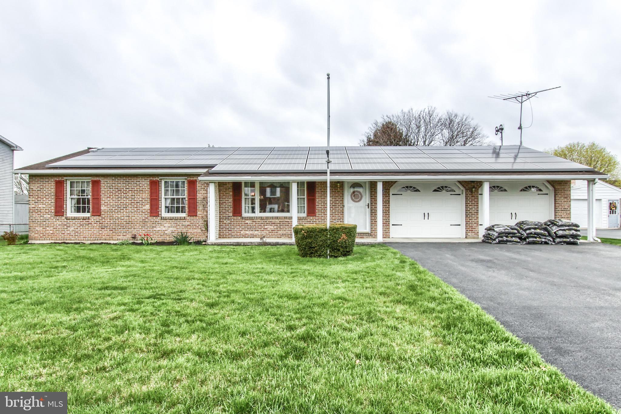 KNOLL MANOR - Residential