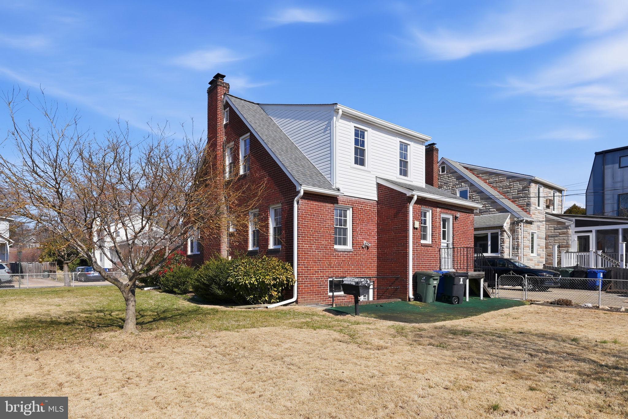 ADDISON HEIGHTS - Residential