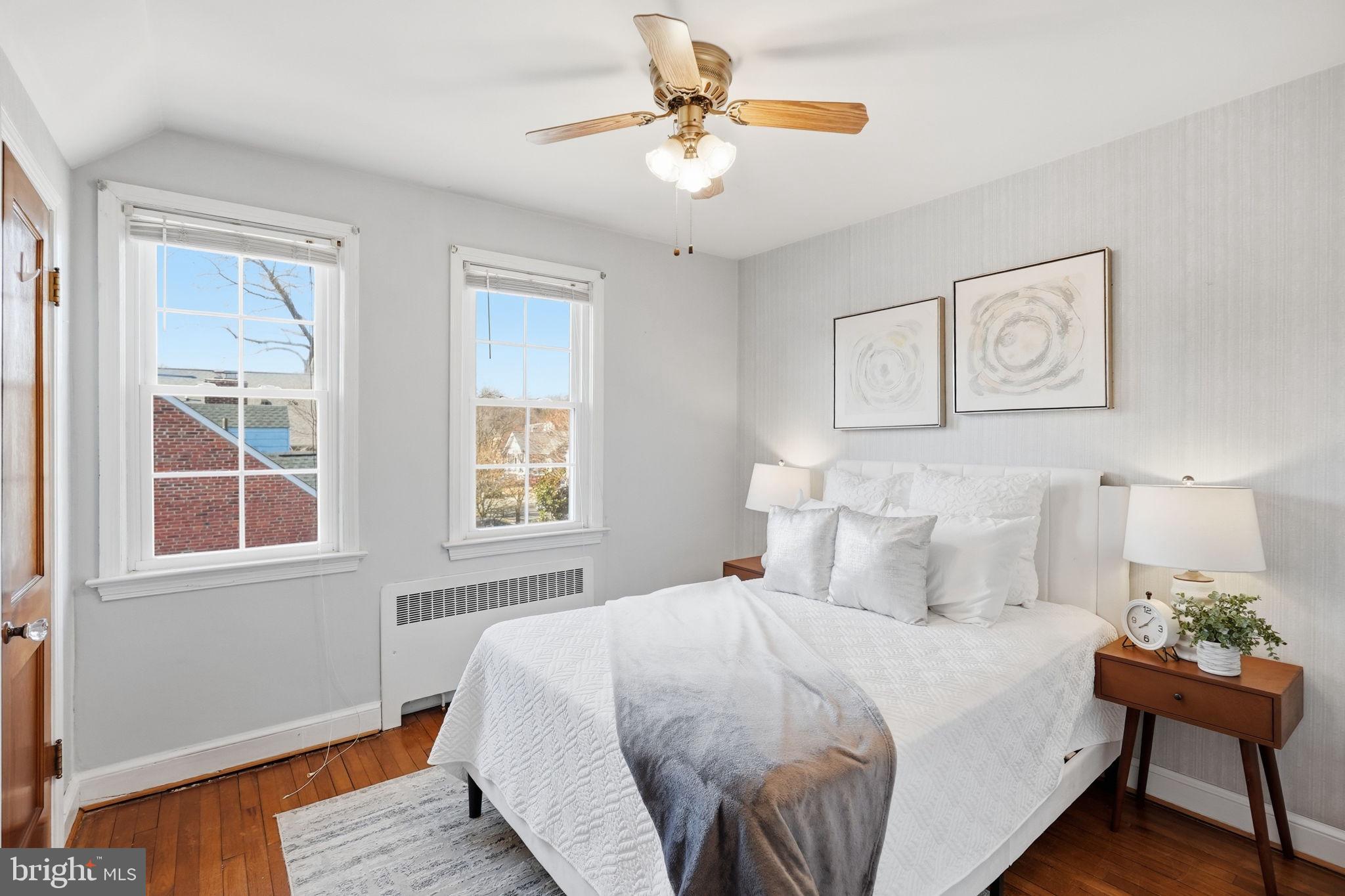 ADDISON HEIGHTS - Residential