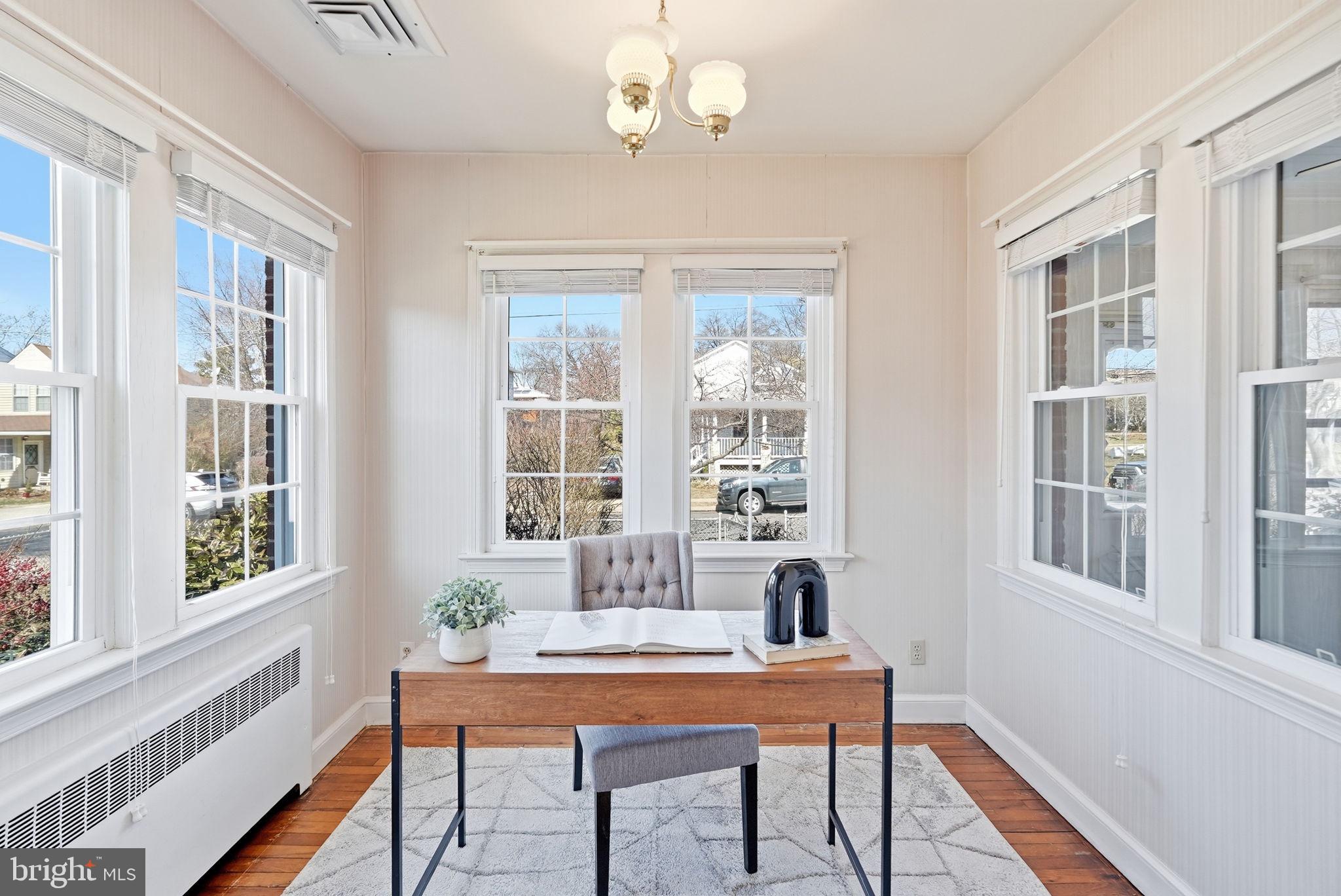 ADDISON HEIGHTS - Residential