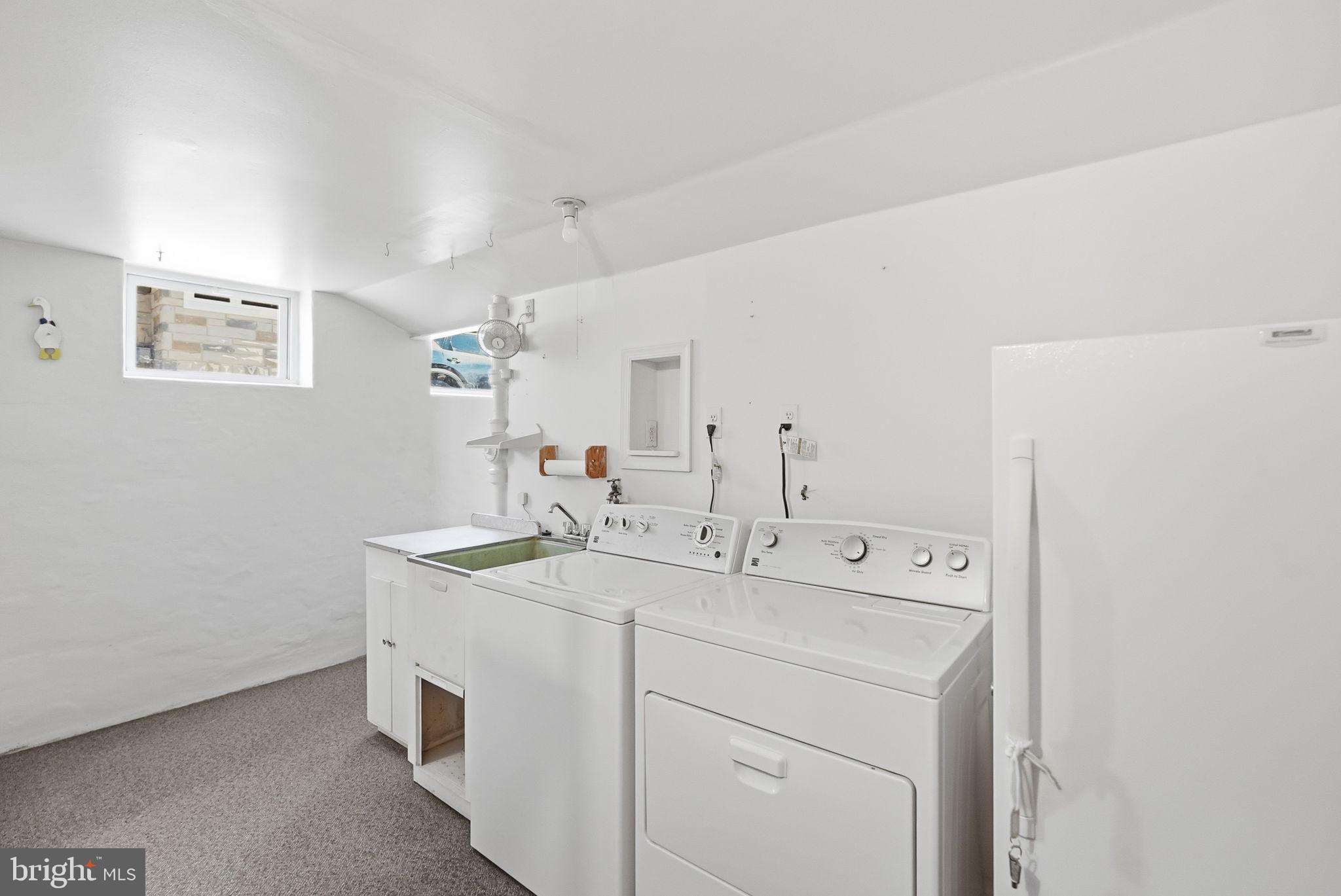 ADDISON HEIGHTS - Residential