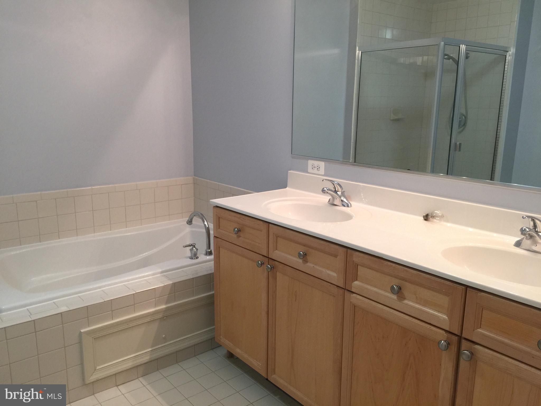 BELMONT BAY - Residential Lease