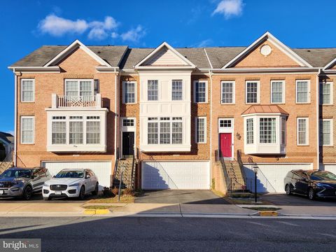 4330 GOLDEN GATE WAY DUMFRIES VA 22025